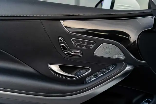 Mercedes-Benz S-Class view 13