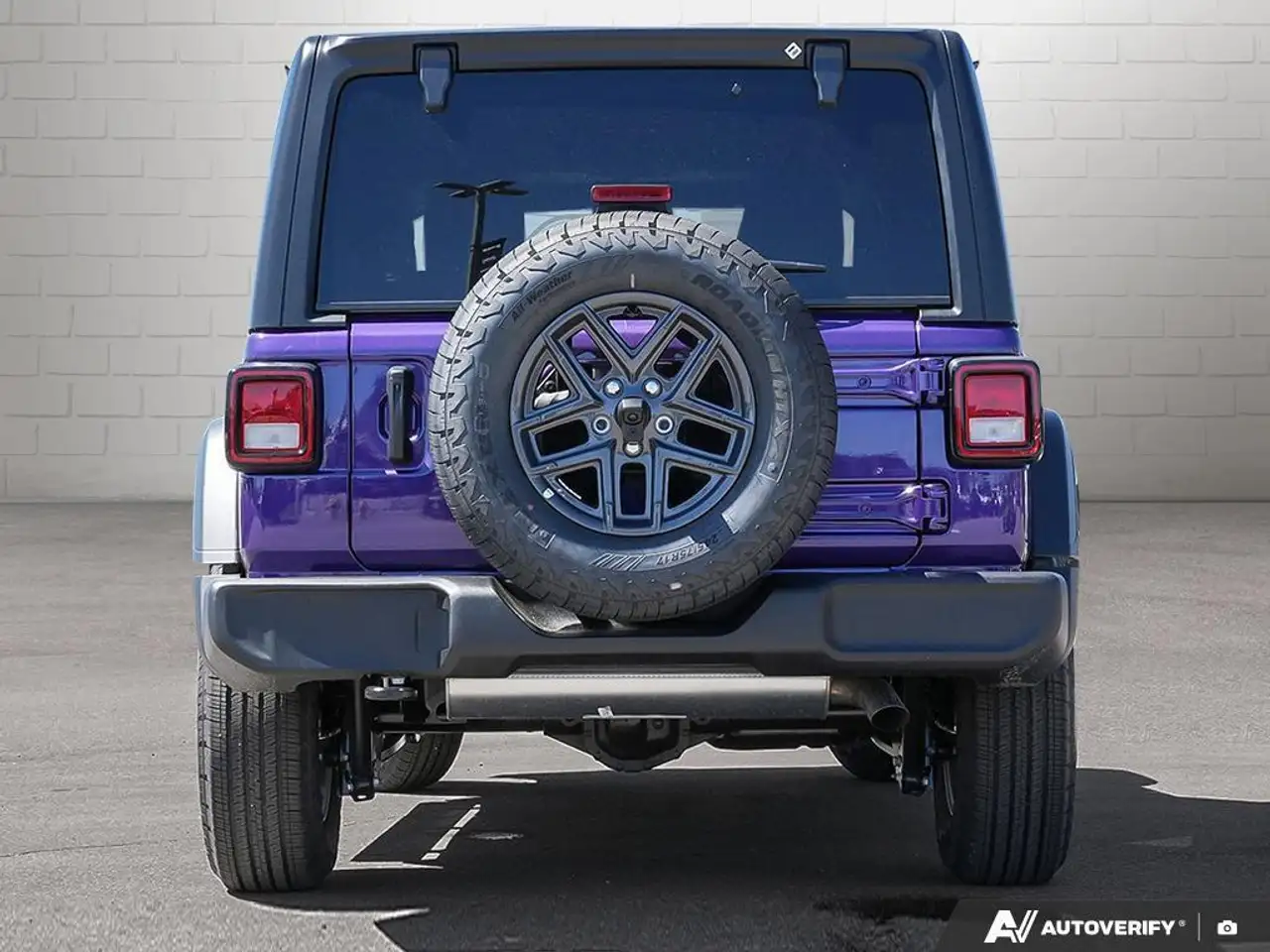 Jeep Wrangler снимка Jeep Wrangler