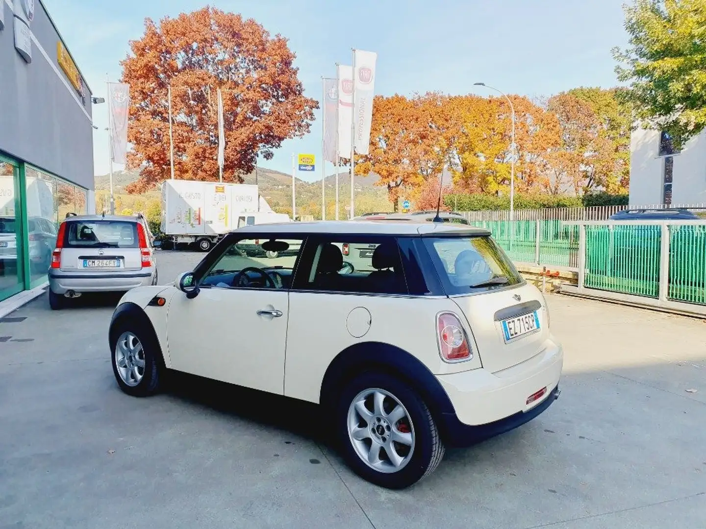 MINI One 1.6 16V One (55kW) OK NEO PATENTATI Weiß - 1