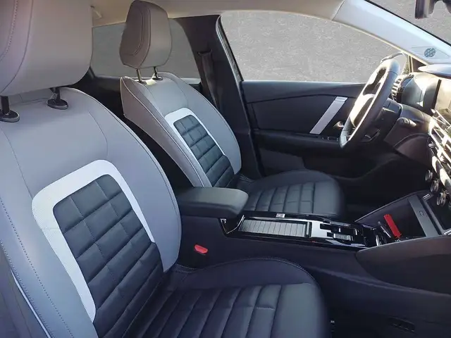 Citroen C4 view 9