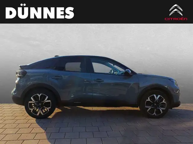 Citroen C4 view 3