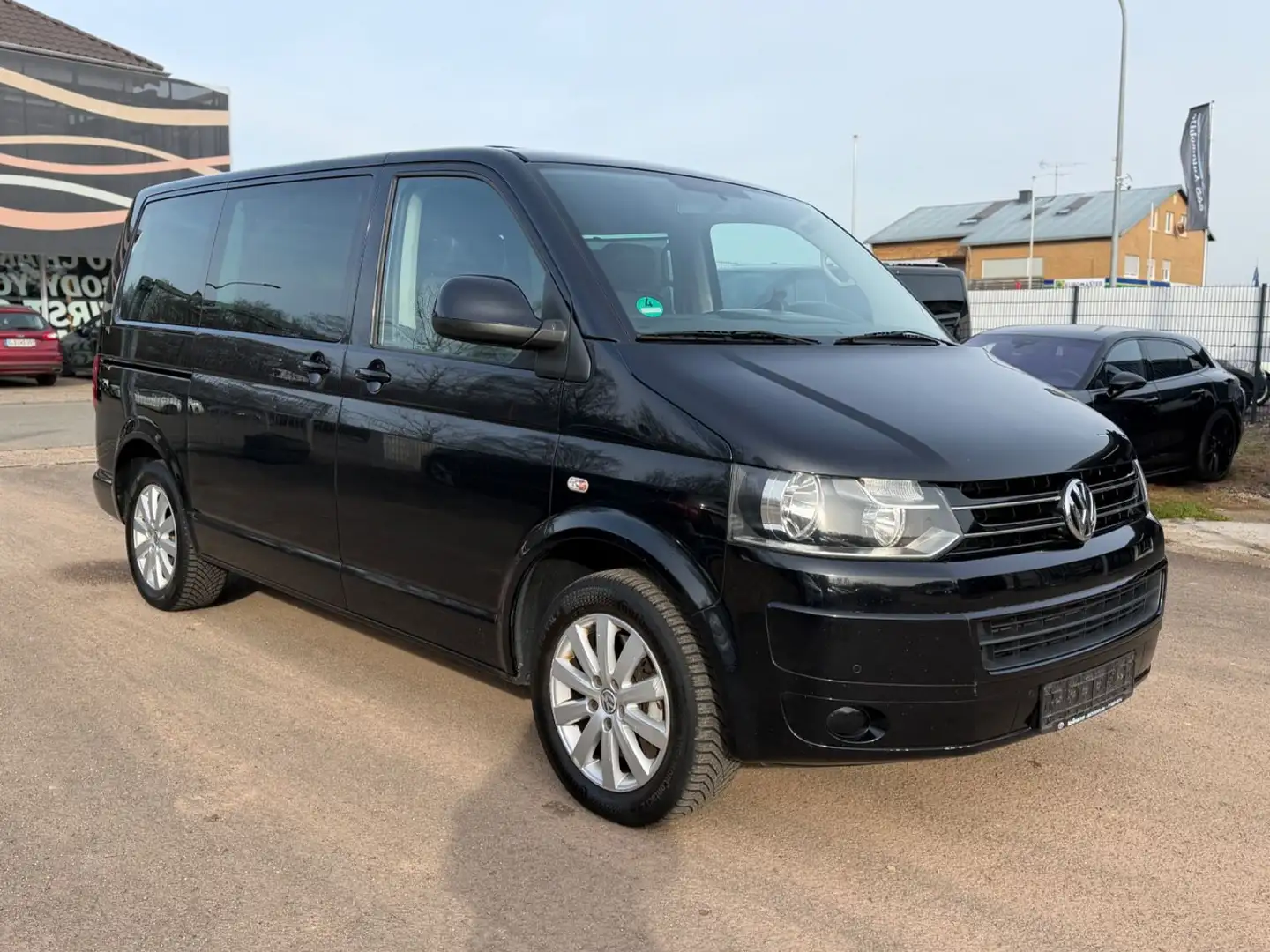 Volkswagen T5 Transporter T5 Multivan 2.0 TDi 7-Sitzer+DSG+Leder+Navi+AHK Schwarz - 2