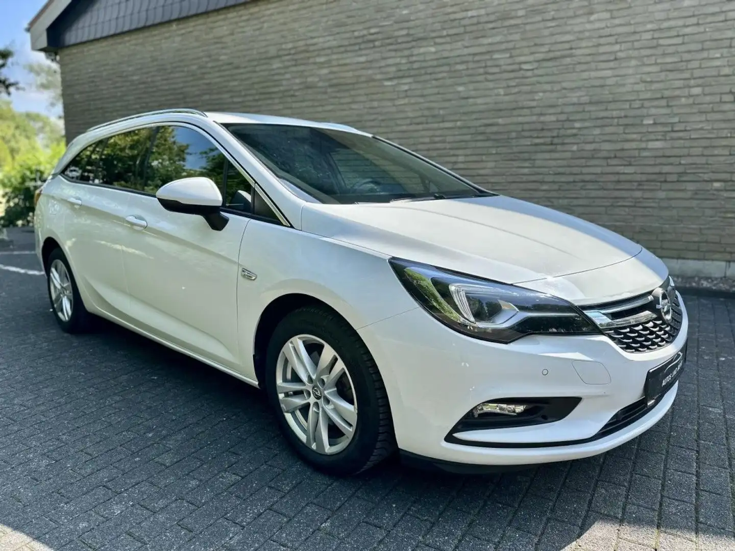 Opel Astra K Sports Tourer Innovation Blanc - 2