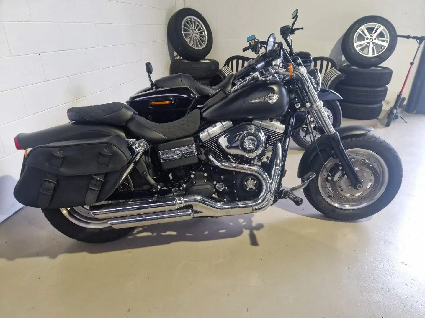 Harley-Davidson Dyna Fat Bob Fat Bob Noir - 1