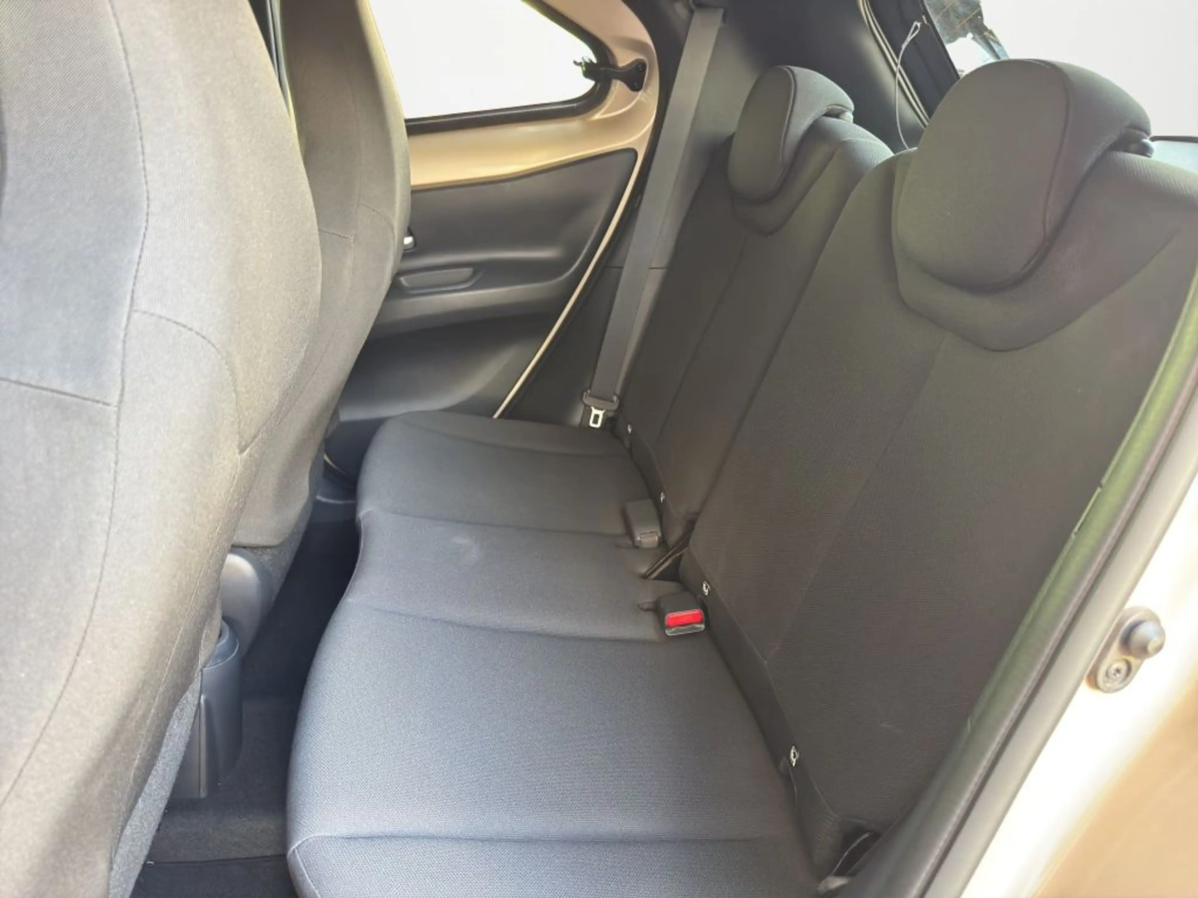 Toyota Aygo X S-CVT Air Style — photo 12