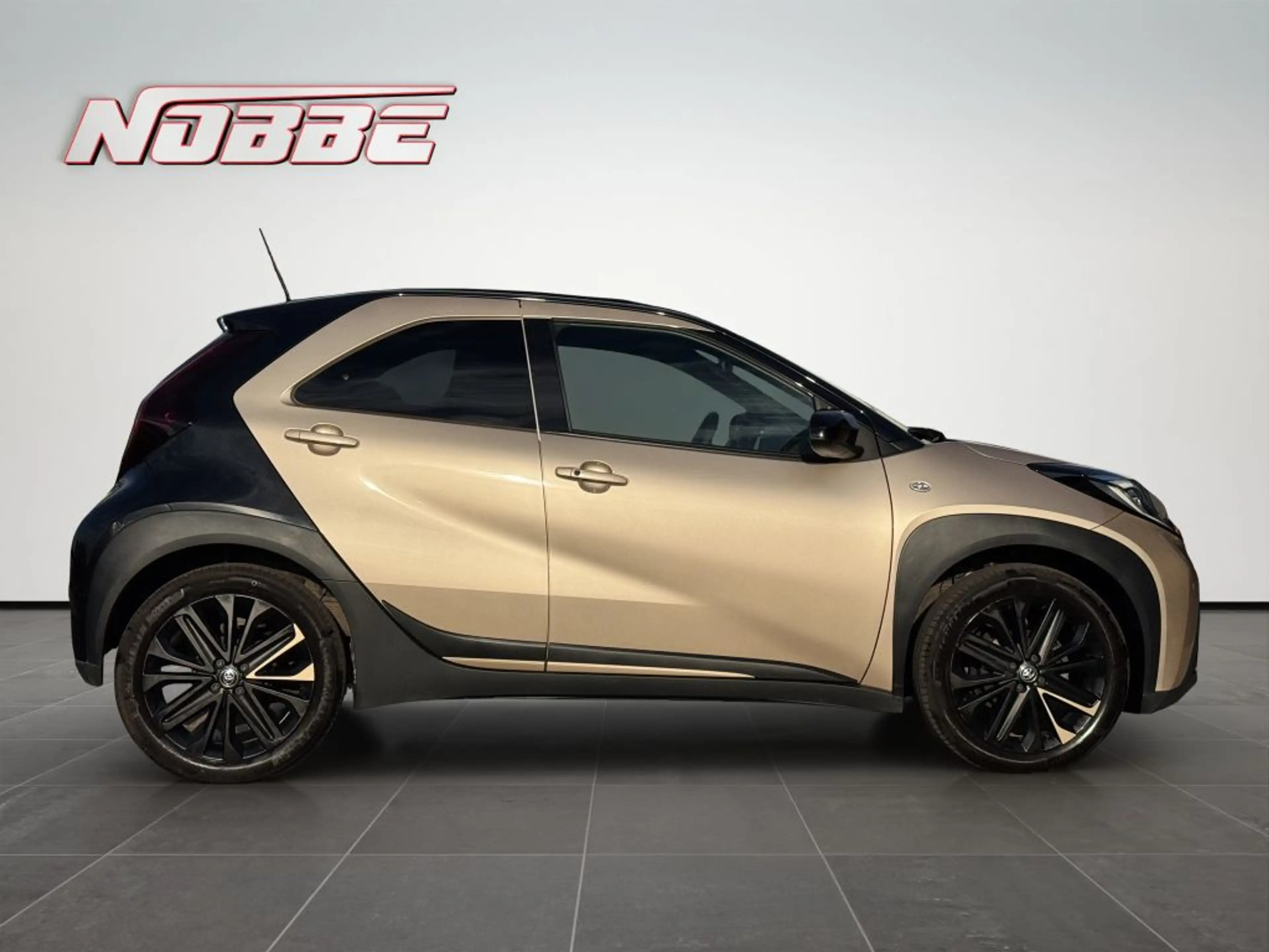 Toyota Aygo X S-CVT Air Style — photo 6