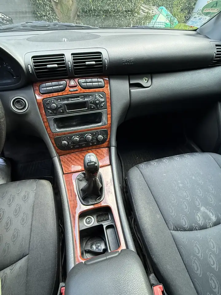 Mercedes-Benz C 180 Classic, foto 11