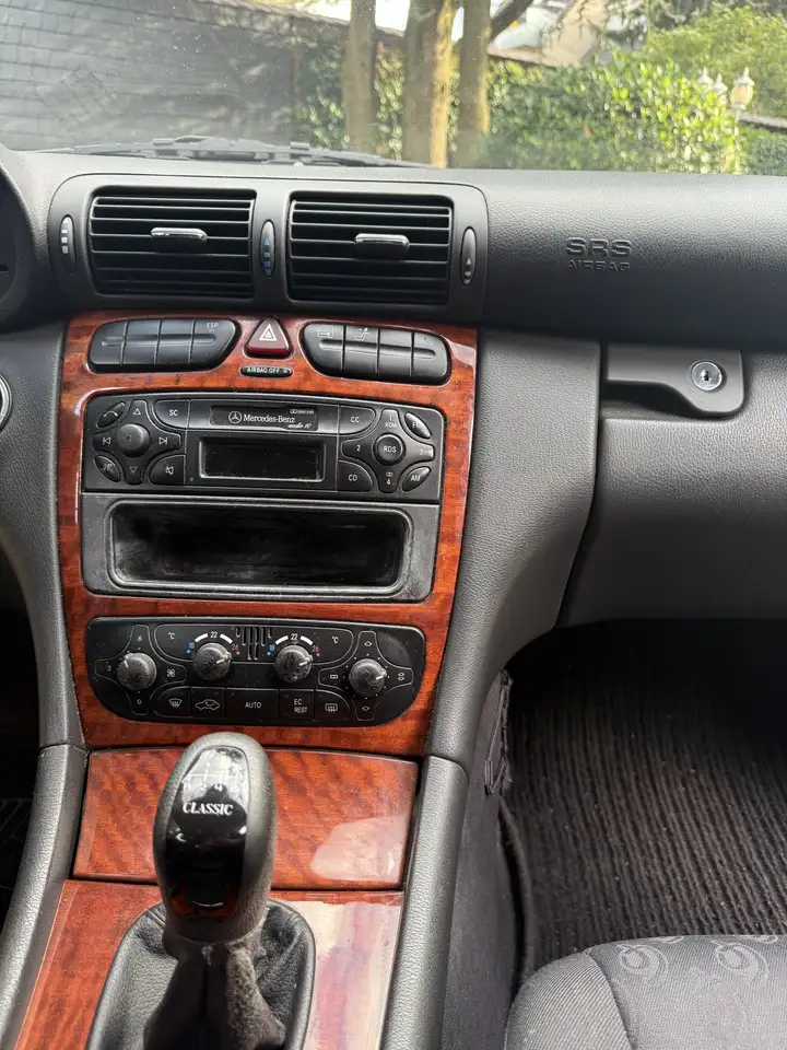 Mercedes-Benz C 180 Classic, foto 10