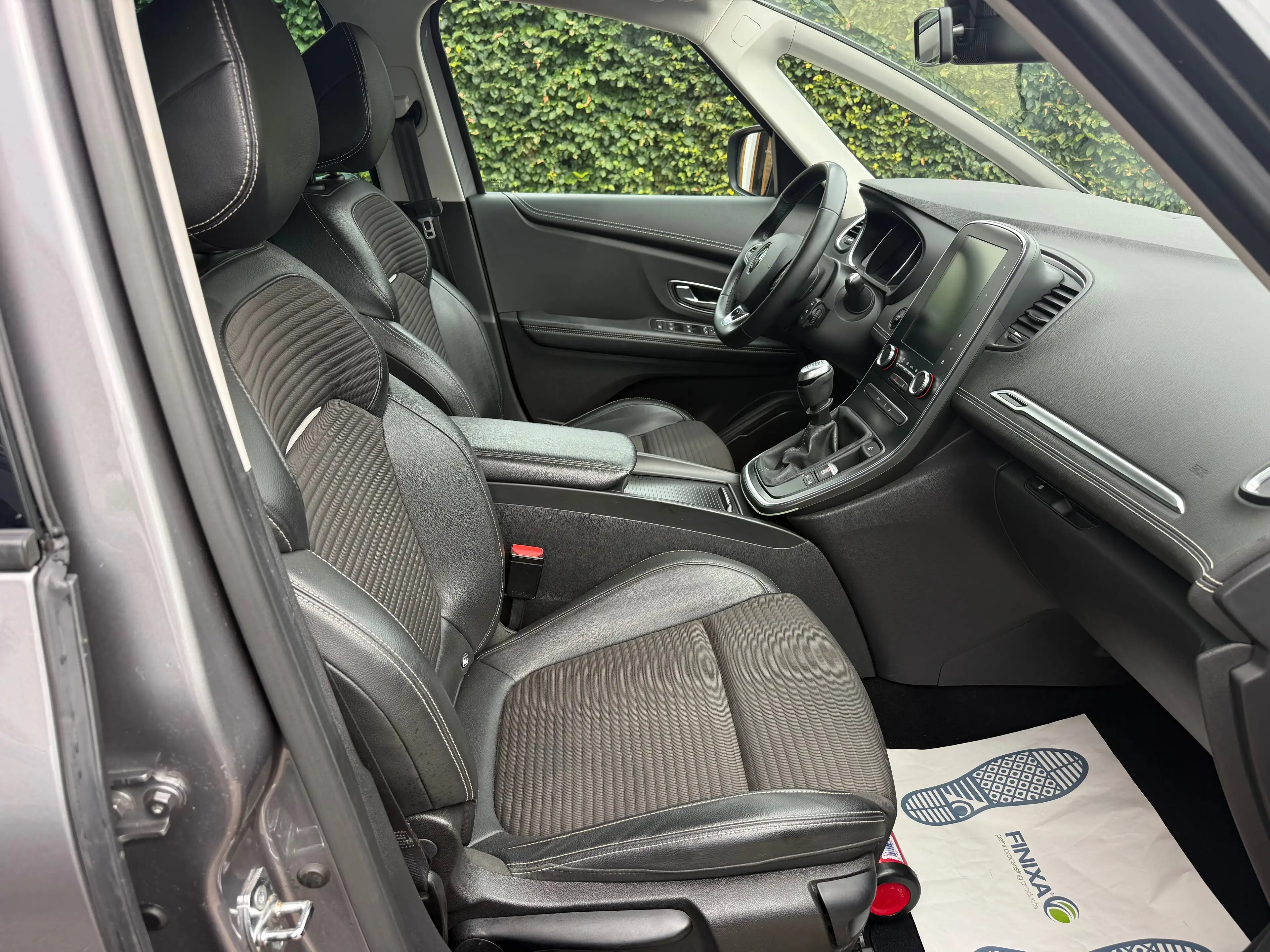 Renault Scenic Scenic 1.7 Blue dCi Intens (EU6.2) — photo 19