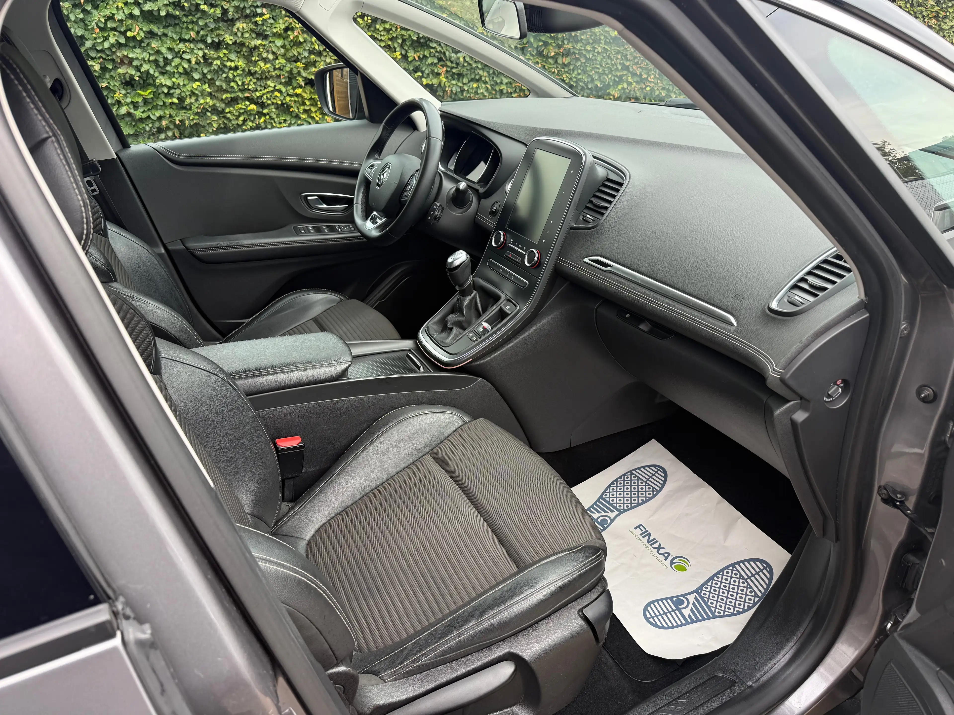 Renault Scenic Scenic 1.7 Blue dCi Intens (EU6.2) — photo 20