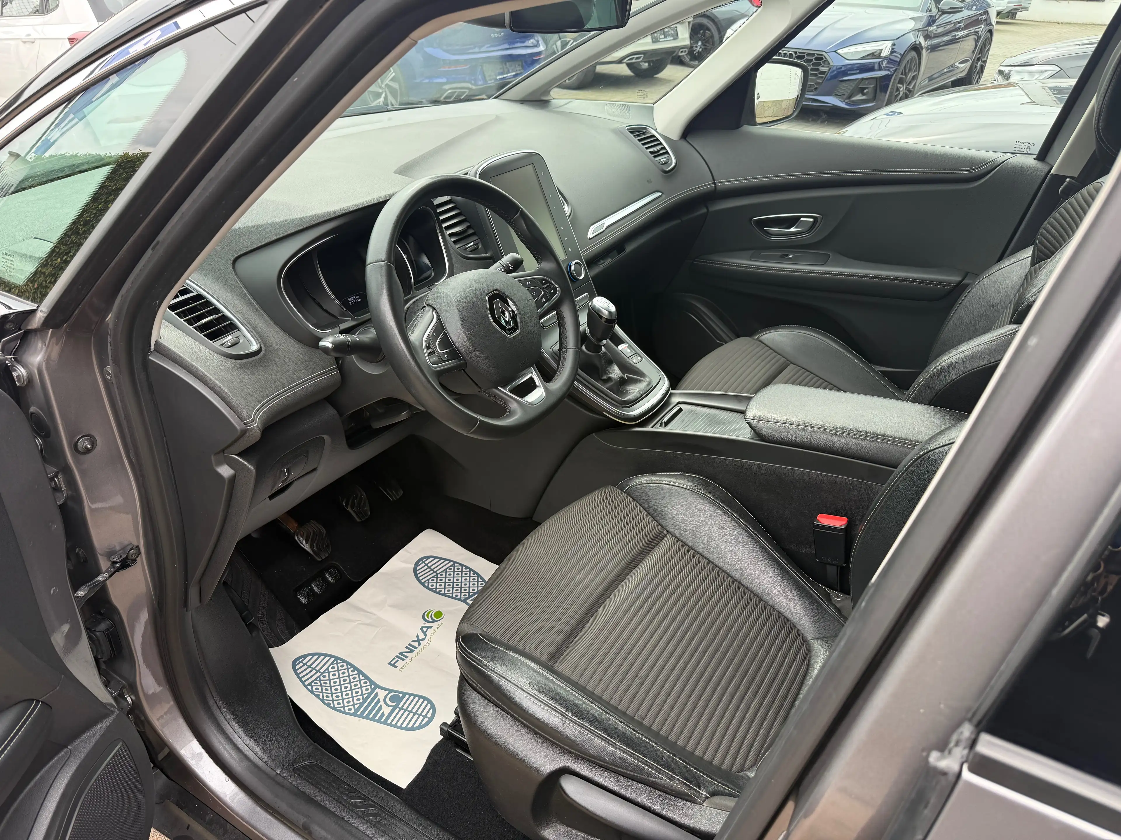Renault Scenic Scenic 1.7 Blue dCi Intens (EU6.2) — photo 5