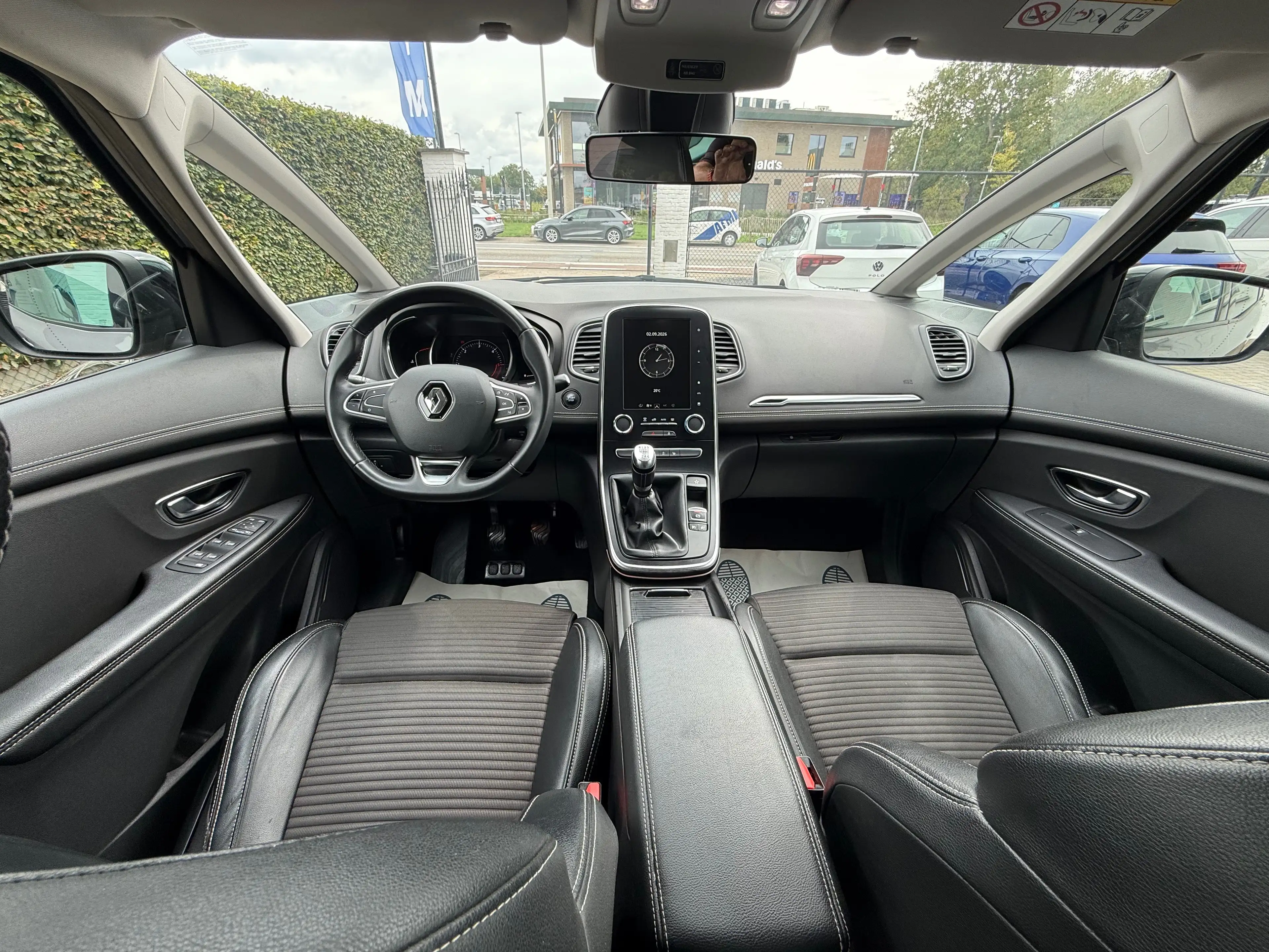 Renault Scenic Scenic 1.7 Blue dCi Intens (EU6.2) — photo 18