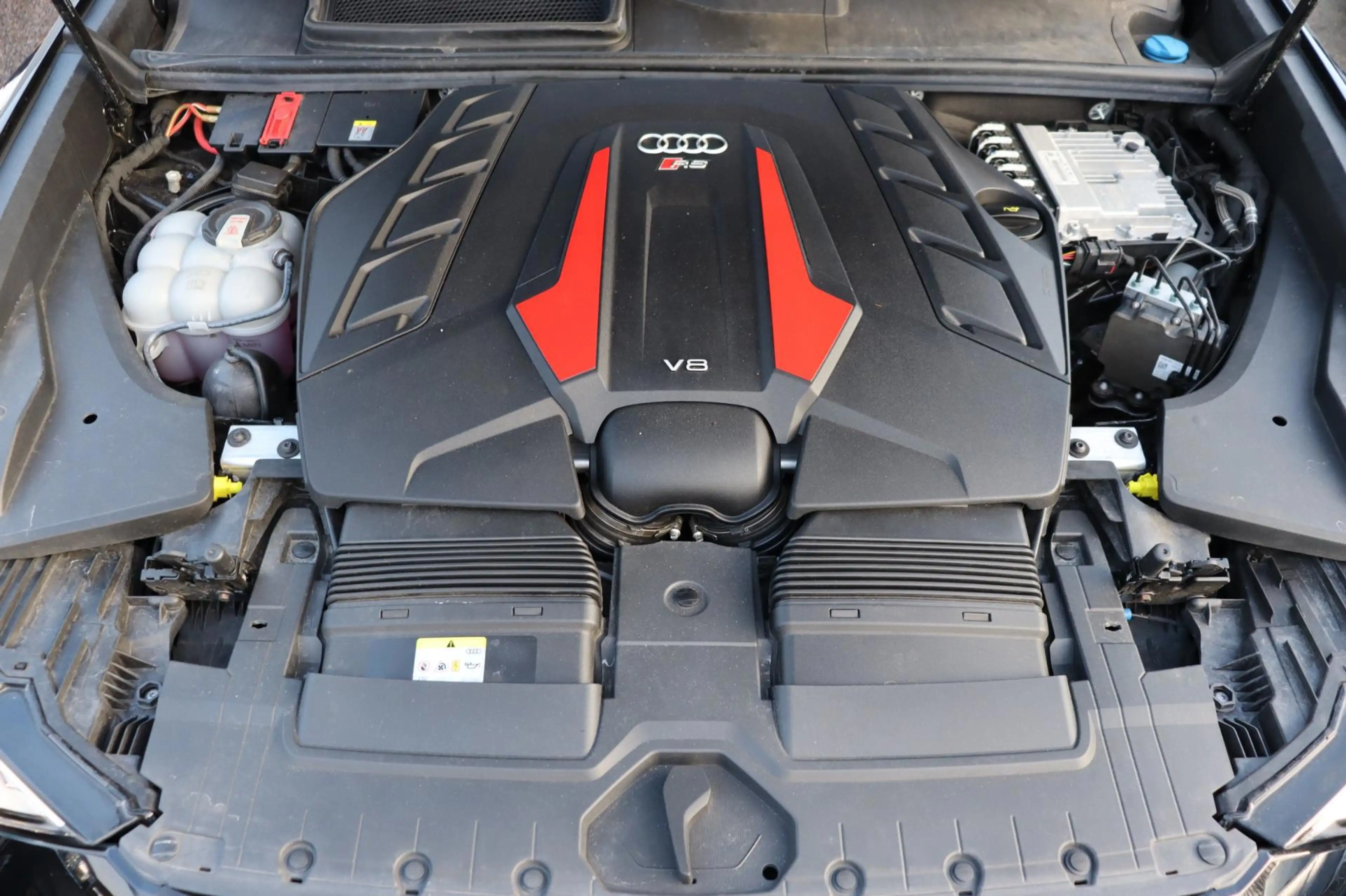 Audi RS Q8 RSQ8 4.0TFSI quattro Dynamic plus Exclusive Kerami — photo 45