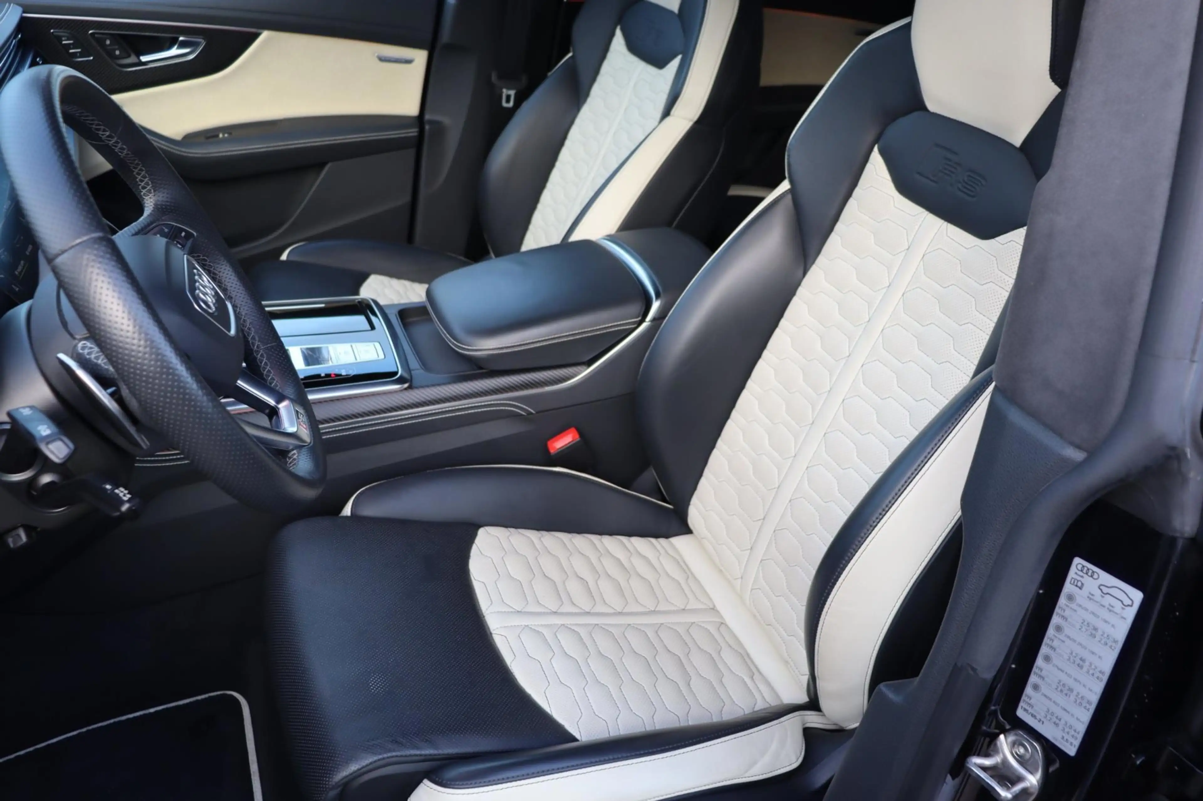 Audi RS Q8 RSQ8 4.0TFSI quattro Dynamic plus Exclusive Kerami — photo 8