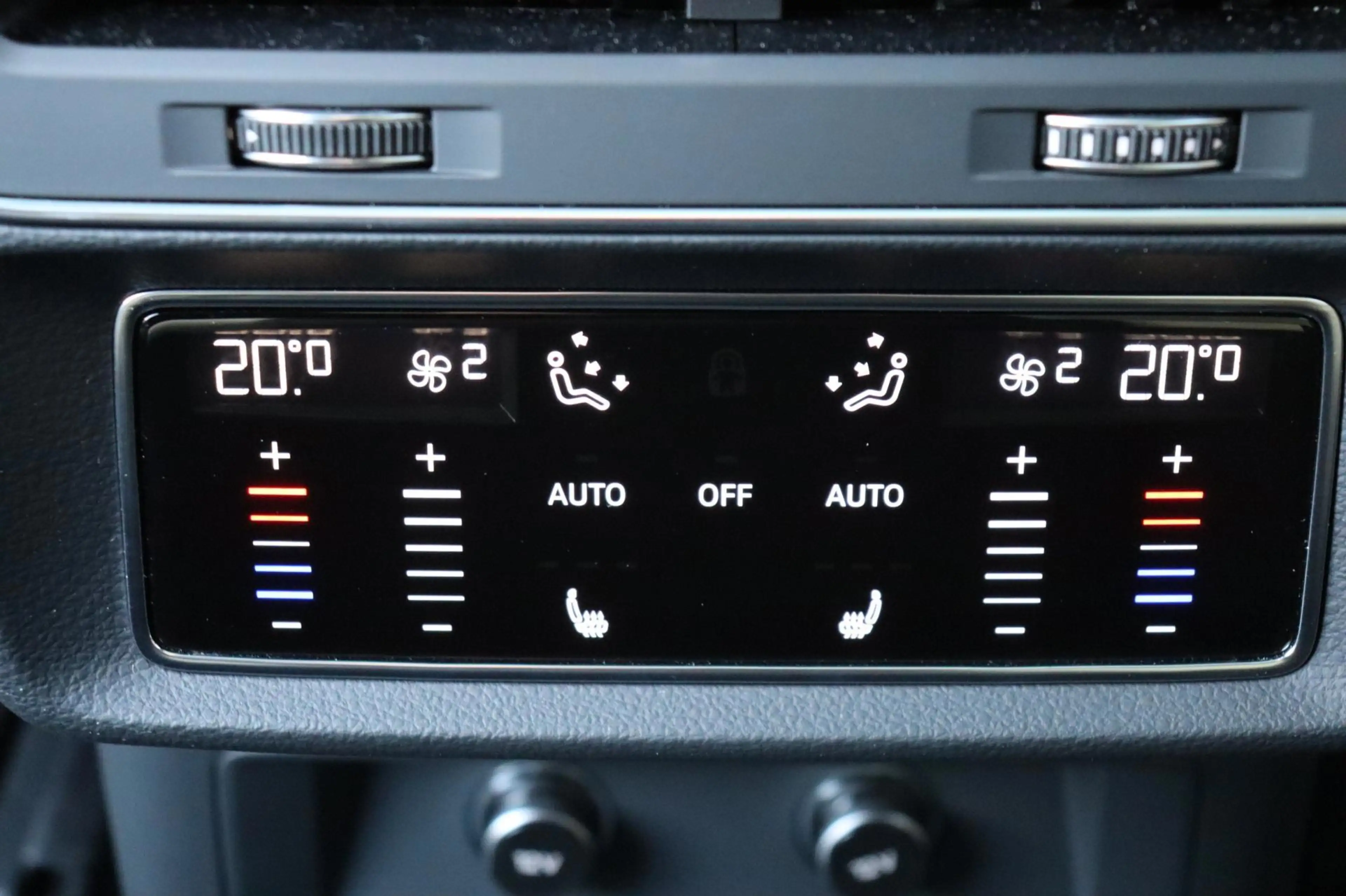 Audi RS Q8 RSQ8 4.0TFSI quattro Dynamic plus Exclusive Kerami — photo 13