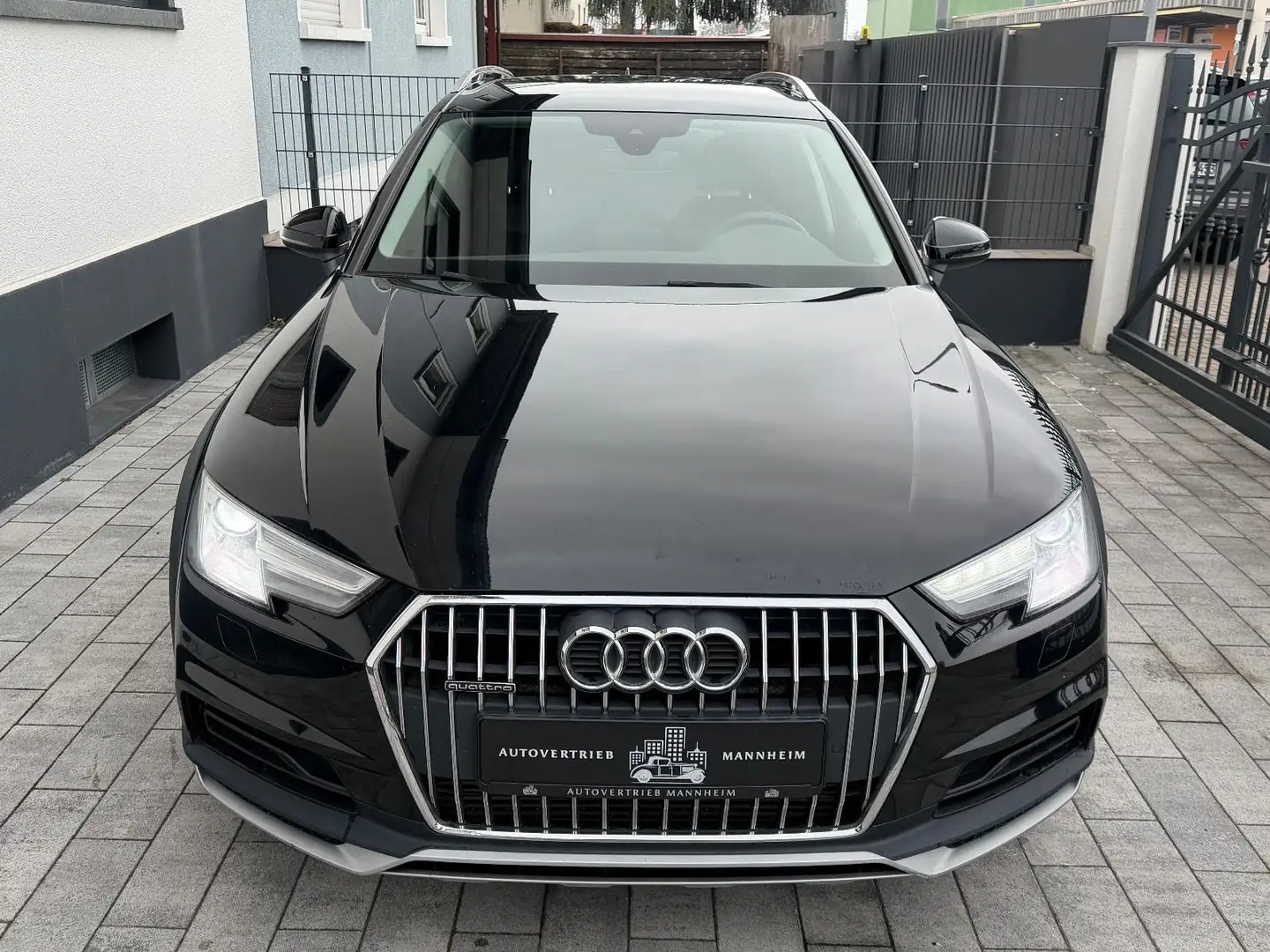 Audi A4 allroad quattro /SZH/PDC/ALCANTARA/NAVI Schwarz - 2