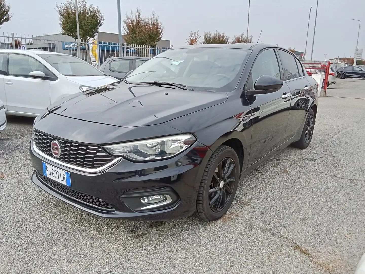 Fiat Tipo 4p 1.6 mjt Lounge 120cv Nero - 1