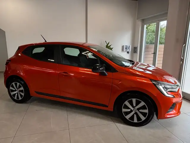 Renault Clio view 7