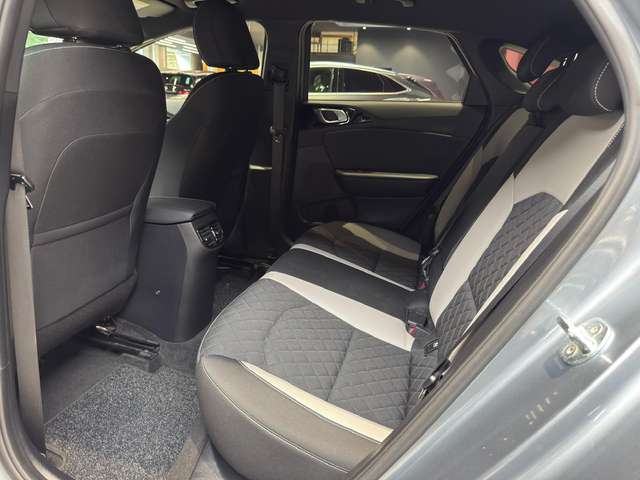 Kia ProCeed / pro_cee'd — photo 23