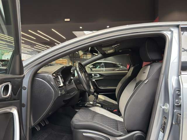 Kia ProCeed / pro_cee'd — photo 12