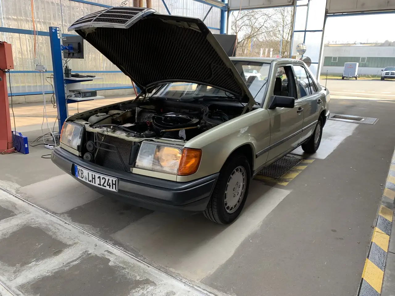 Mercedes-Benz 300 E, foto 8