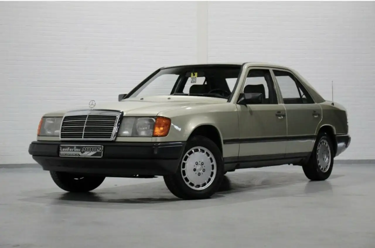Mercedes-Benz 300 E, foto 9