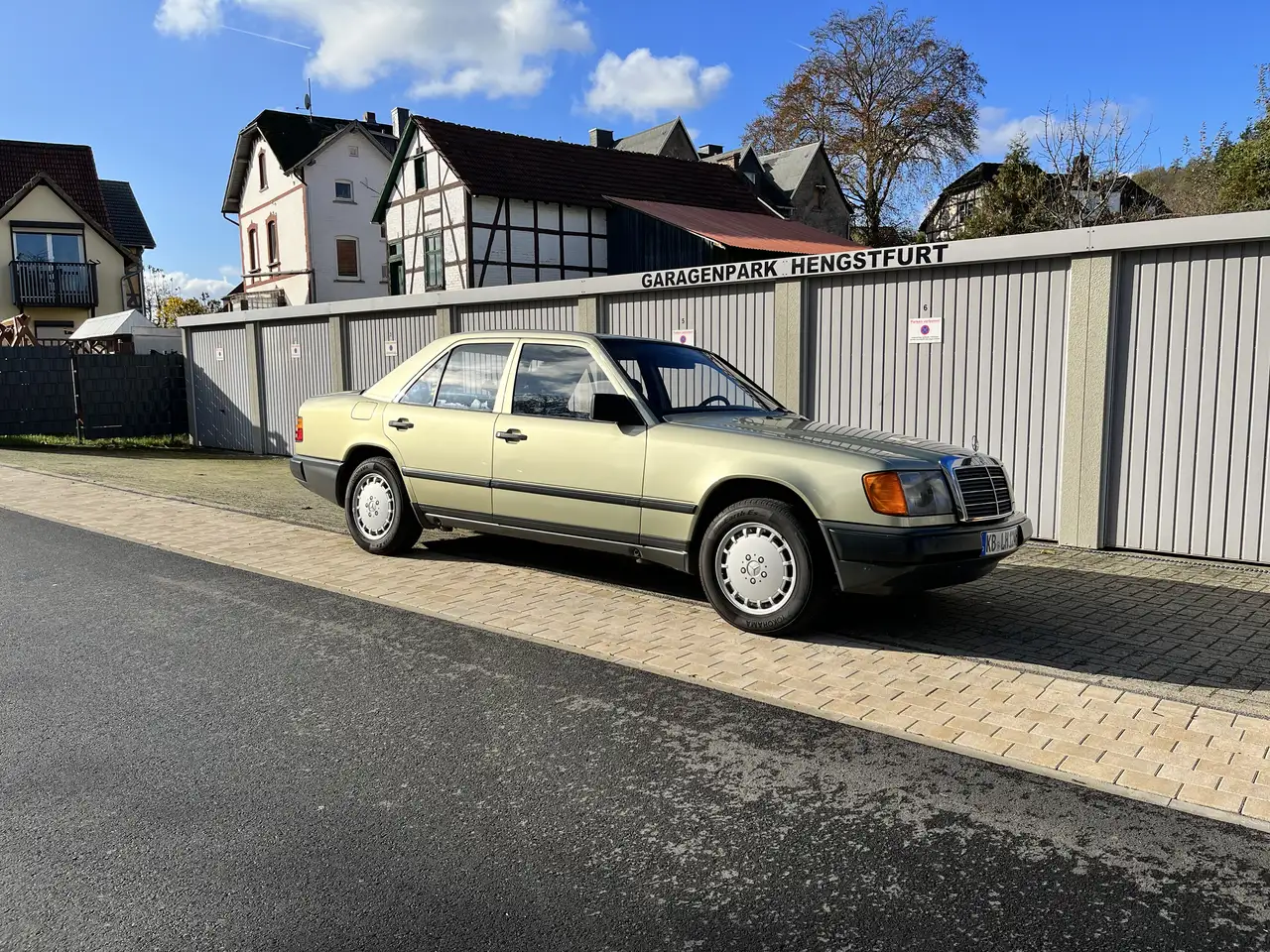 Mercedes-Benz 300 E, foto 11