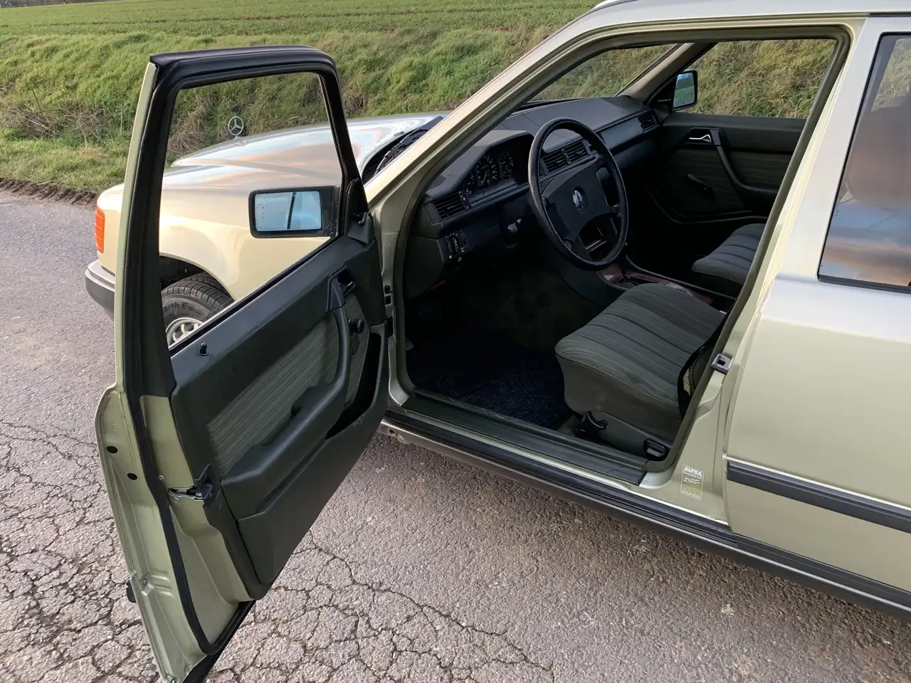 Mercedes-Benz 300 E, foto 7