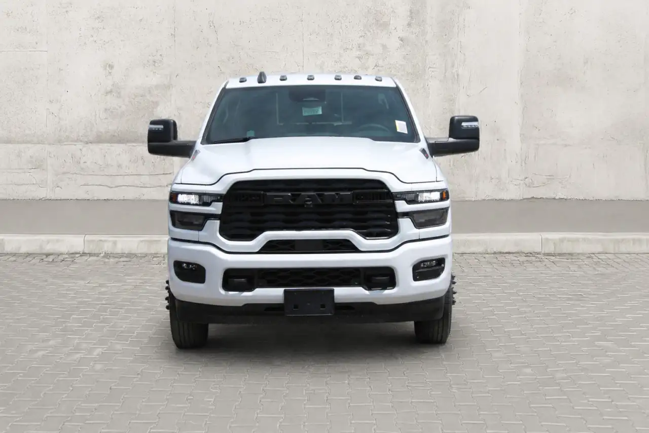 RAM 3500 photo RAM 3500