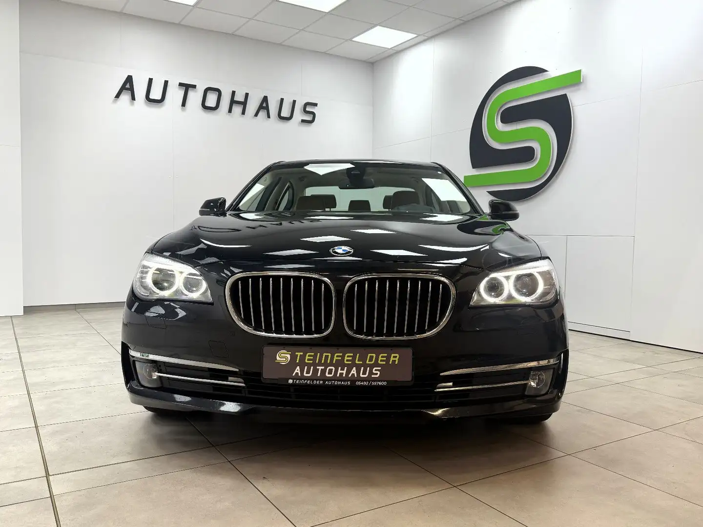 BMW 730 d 1.HAND/HEAD-UP/ KAMERA /BI-XENON /SOFTCLOSE Zwart - 2