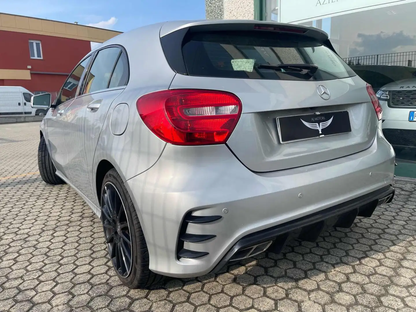 Mercedes-Benz A 200 Premium Argent - 1