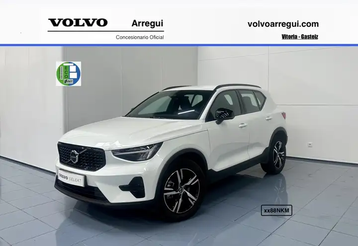 Volvo XC40 2026