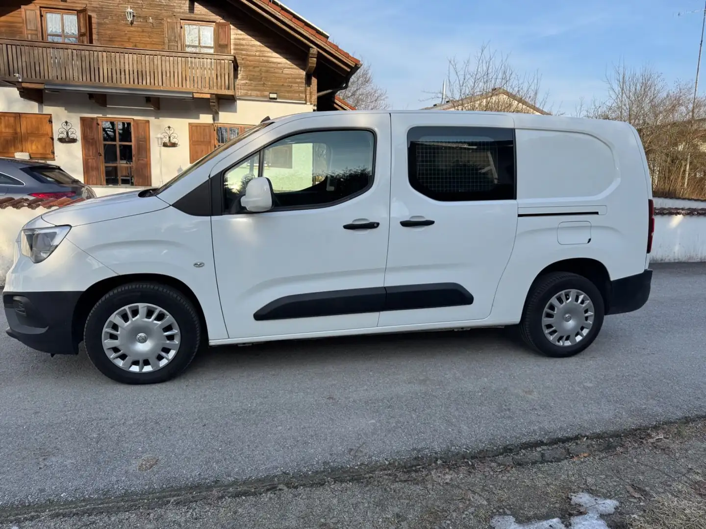 Opel Combo E Cargo Edition erhöhte Nutzlast XL*NAVI* Blanc - 2