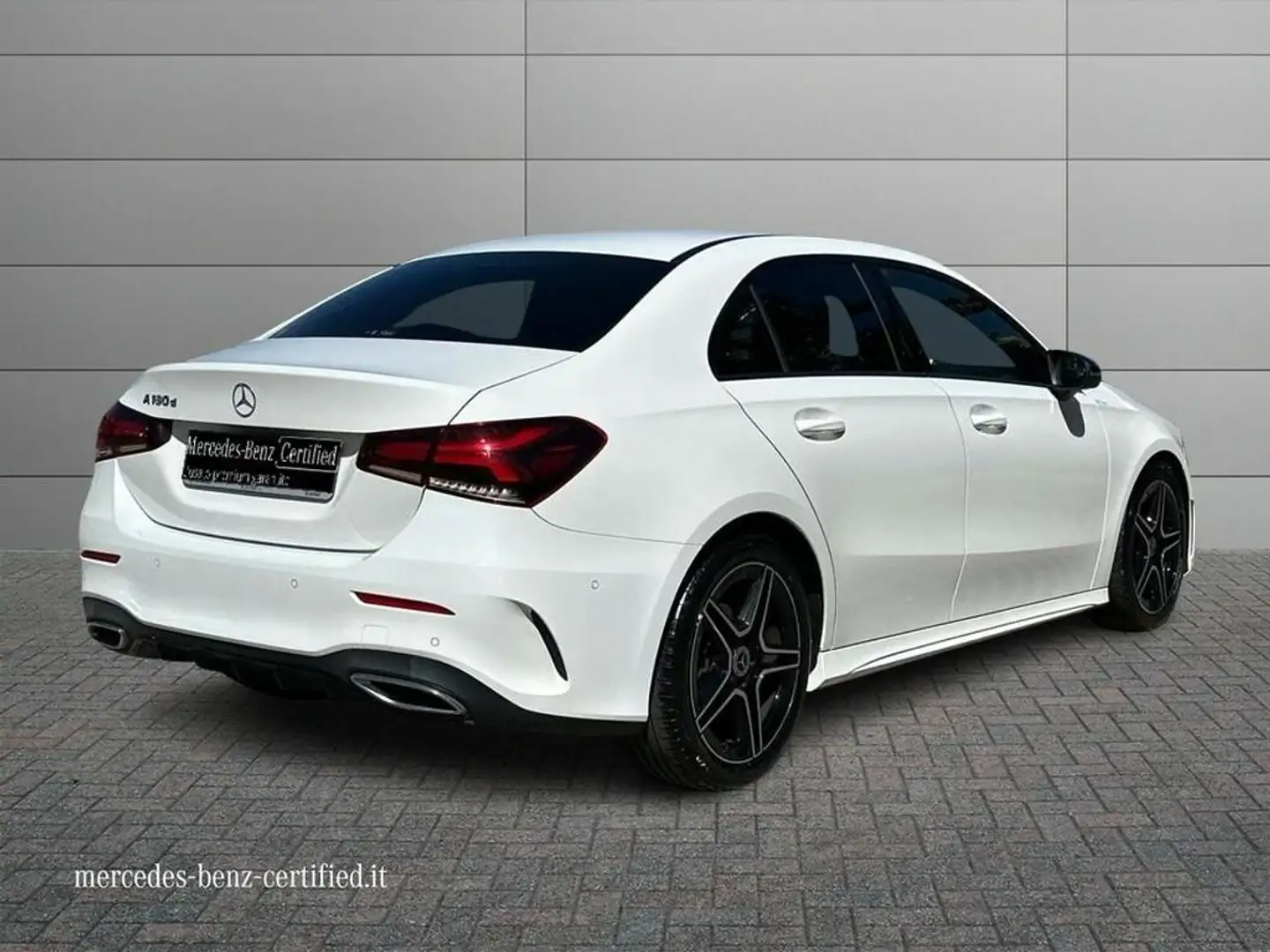 Mercedes-Benz A 180 d Premium auto Blanc - 2