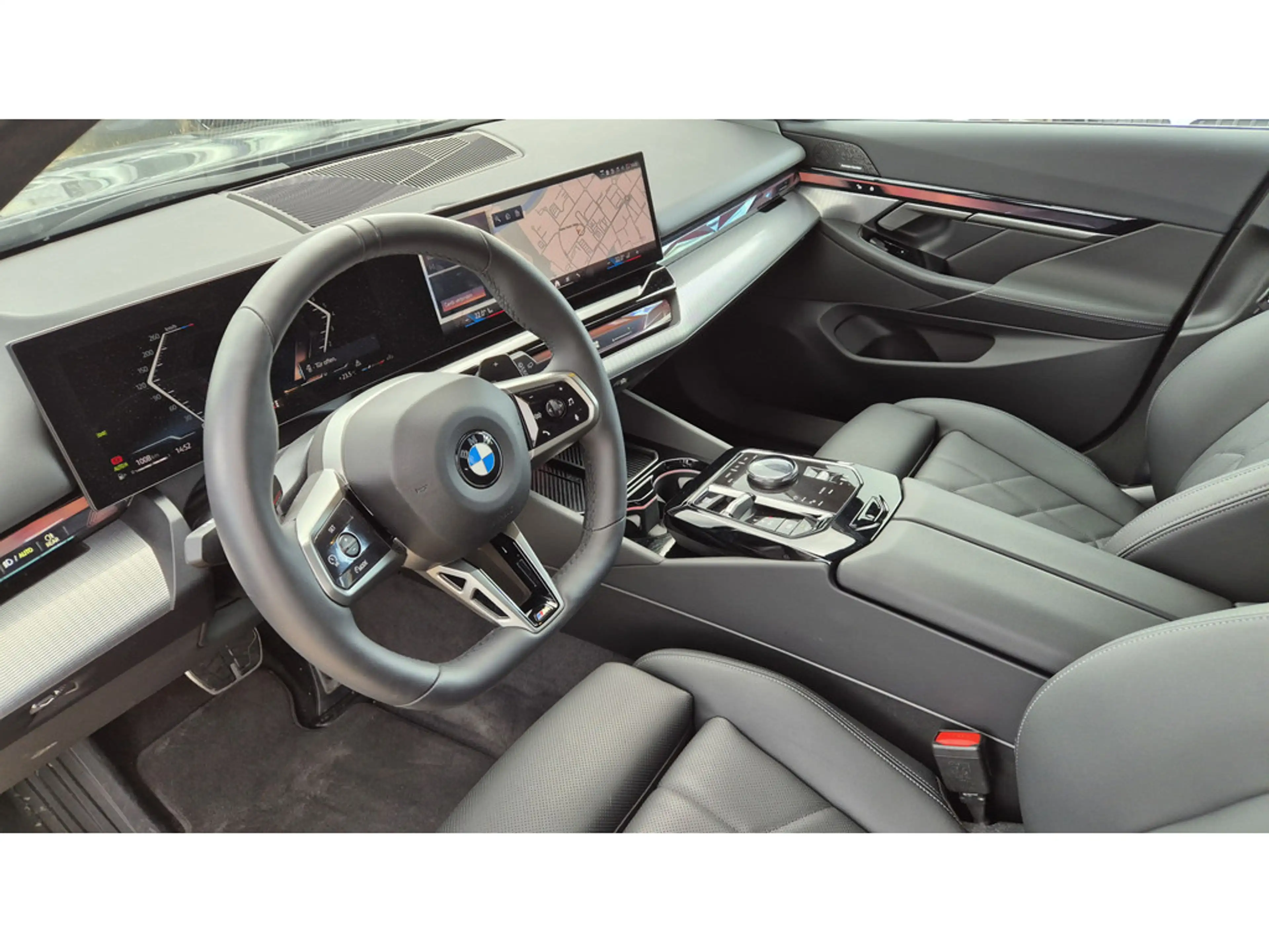BMW 520 i Touring M-Sport H/K+ACC+KAM+NAVI+LED+SHZ — photo 7