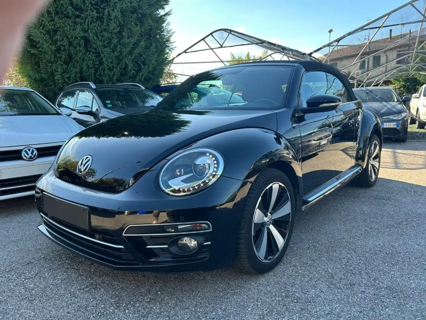 Volkswagen Maggiolino Cabrio 1.2 TSI Design BlueMotion Technology Nero - 1