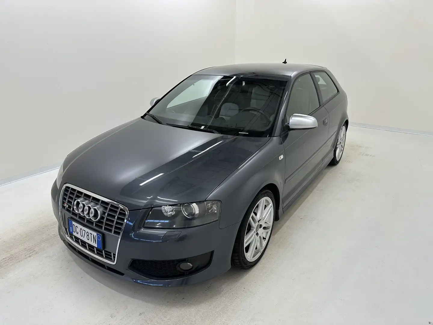 Audi S3 2.0 tfsi quattro 265cv - 2