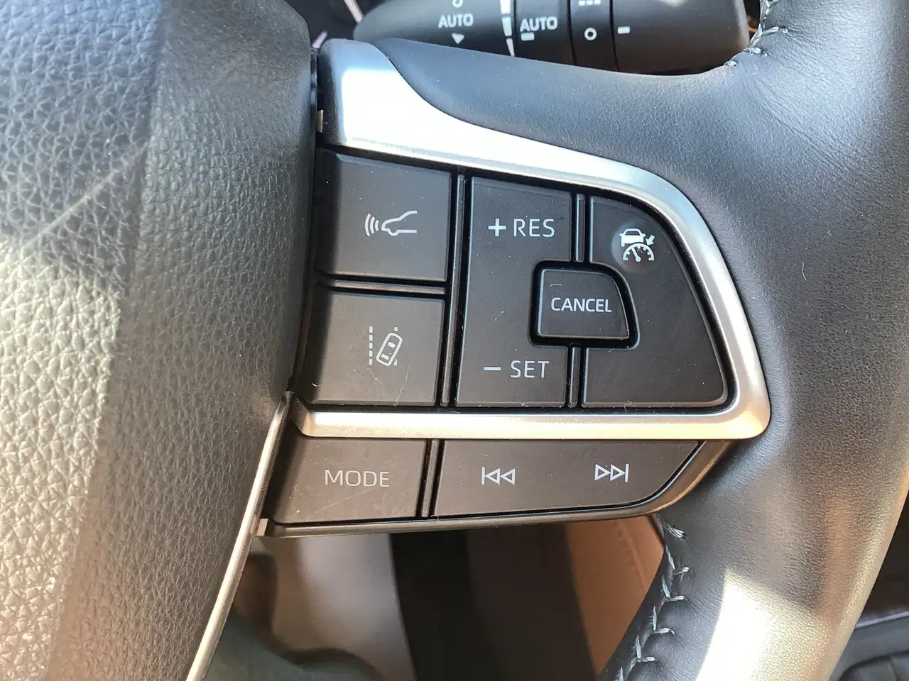 Toyota Highlander снимка Toyota Highlander