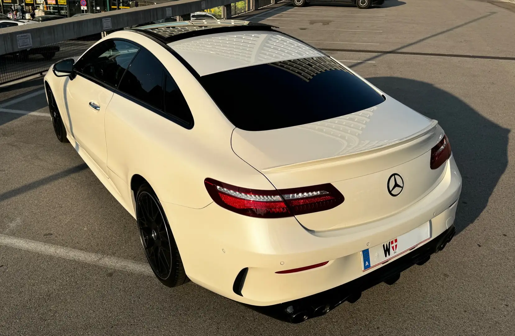 Mercedes-Benz E 400 4MATIC E53 AMG Optik Alb - 2
