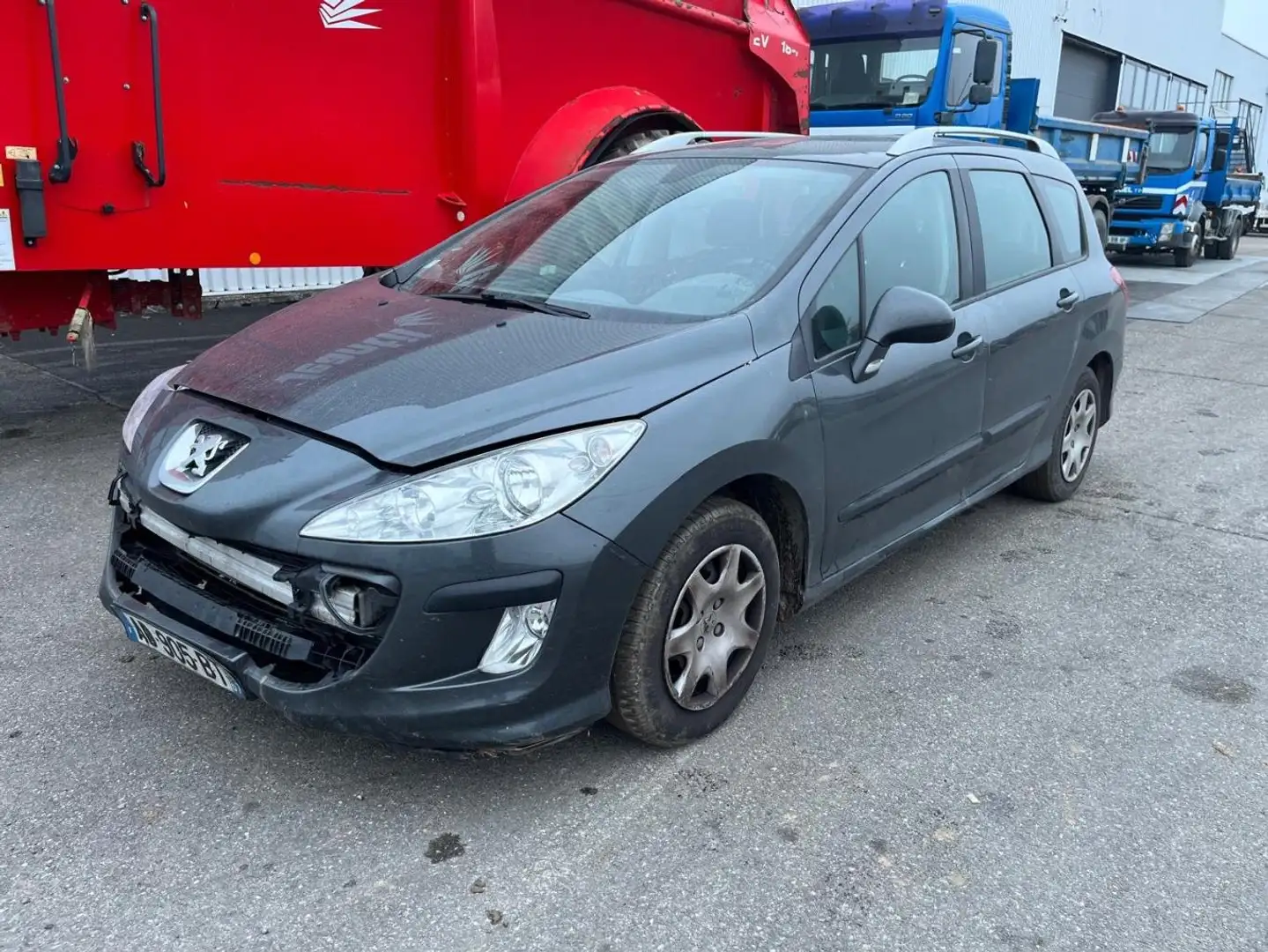 Peugeot 308 SW 1.6 HDi 90ch BLUE LION Confort Pack Gris - 1