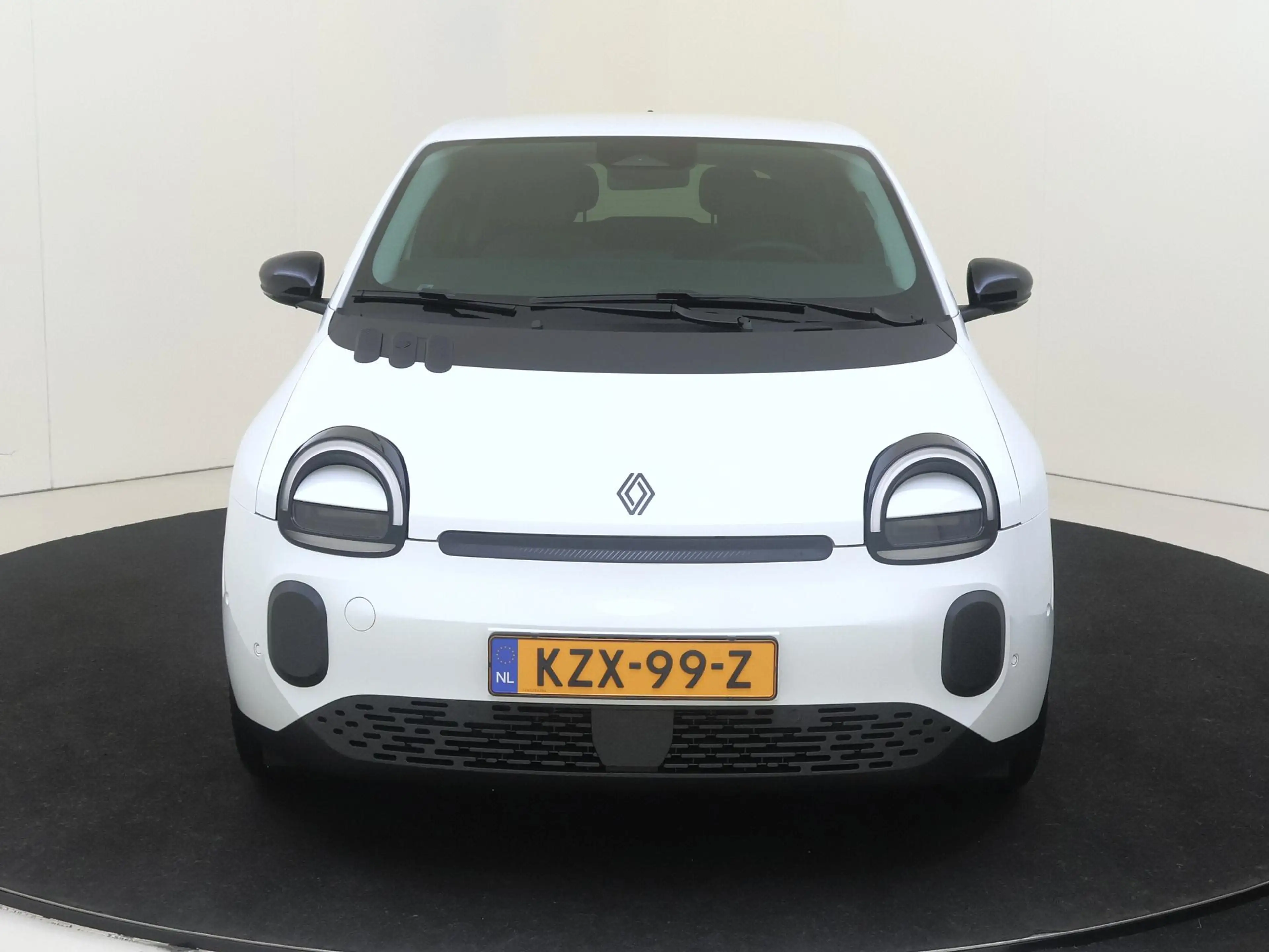 Renault Twingo urban range techno 27.5 kWh Pack Privilege — photo 6