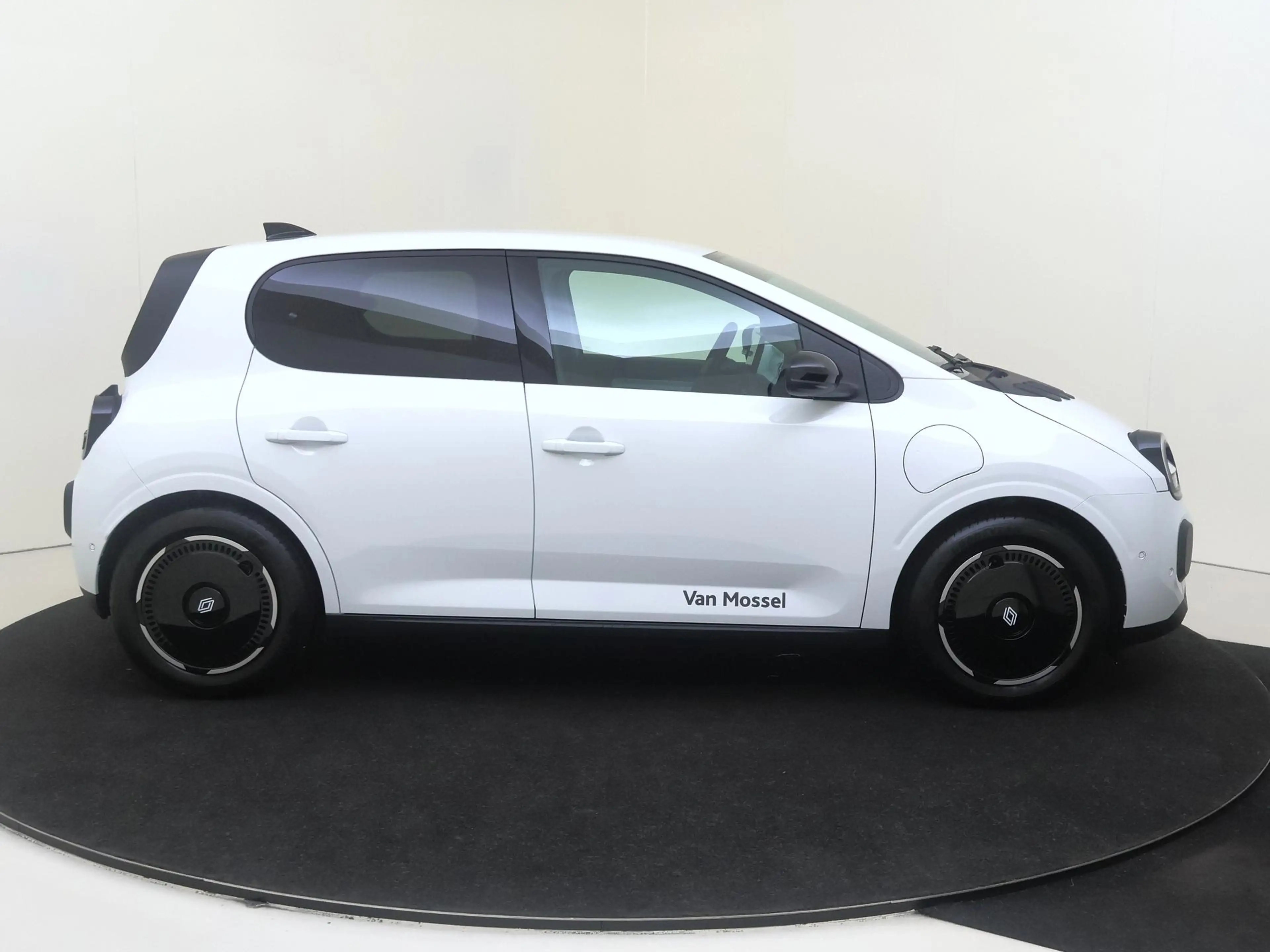 Renault Twingo urban range techno 27.5 kWh Pack Privilege — photo 9
