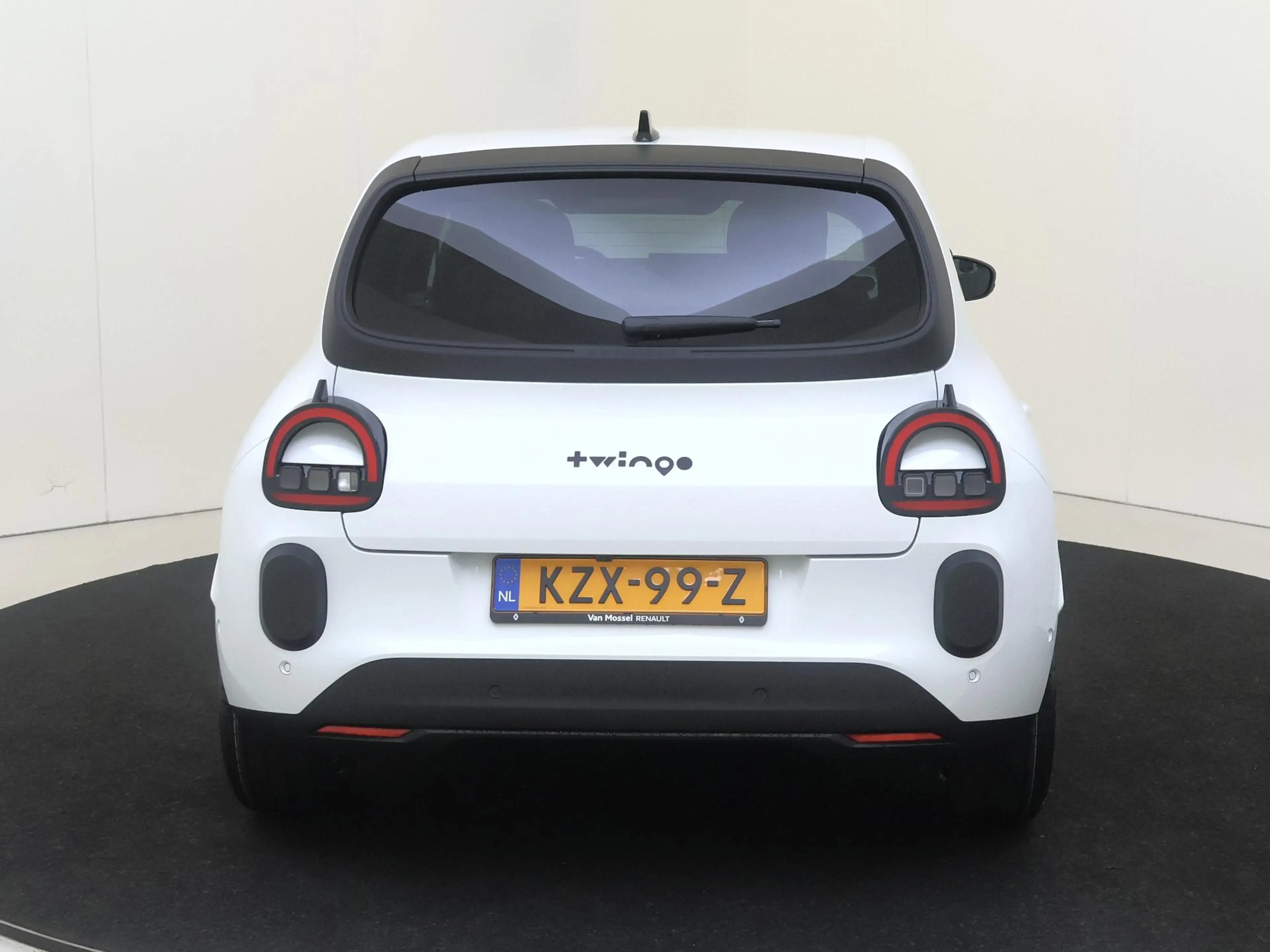 Renault Twingo urban range techno 27.5 kWh Pack Privilege — photo 7