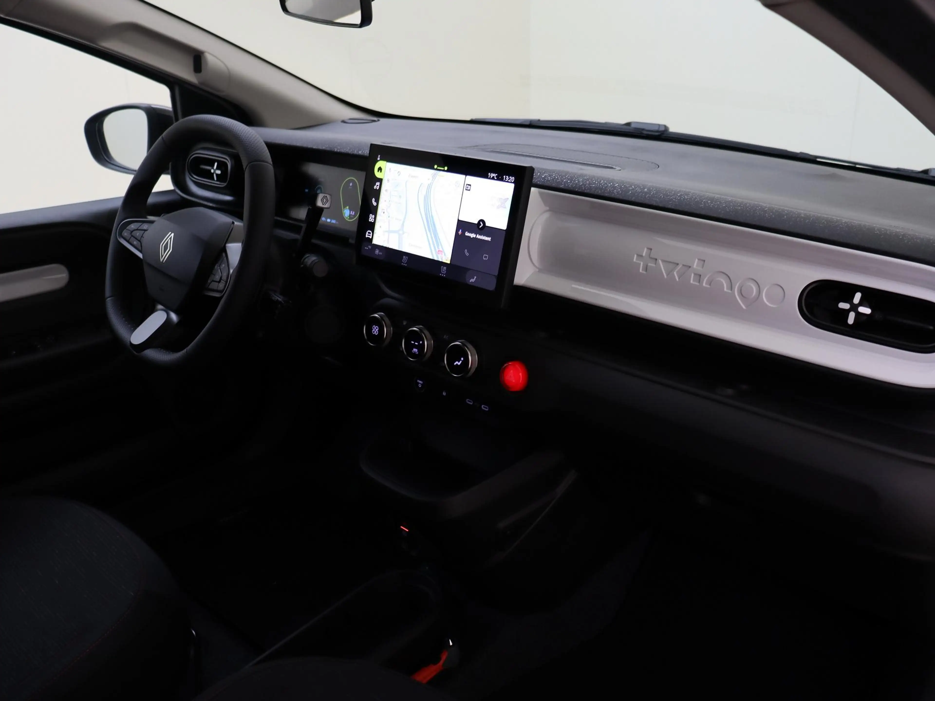 Renault Twingo urban range techno 27.5 kWh Pack Privilege — photo 5