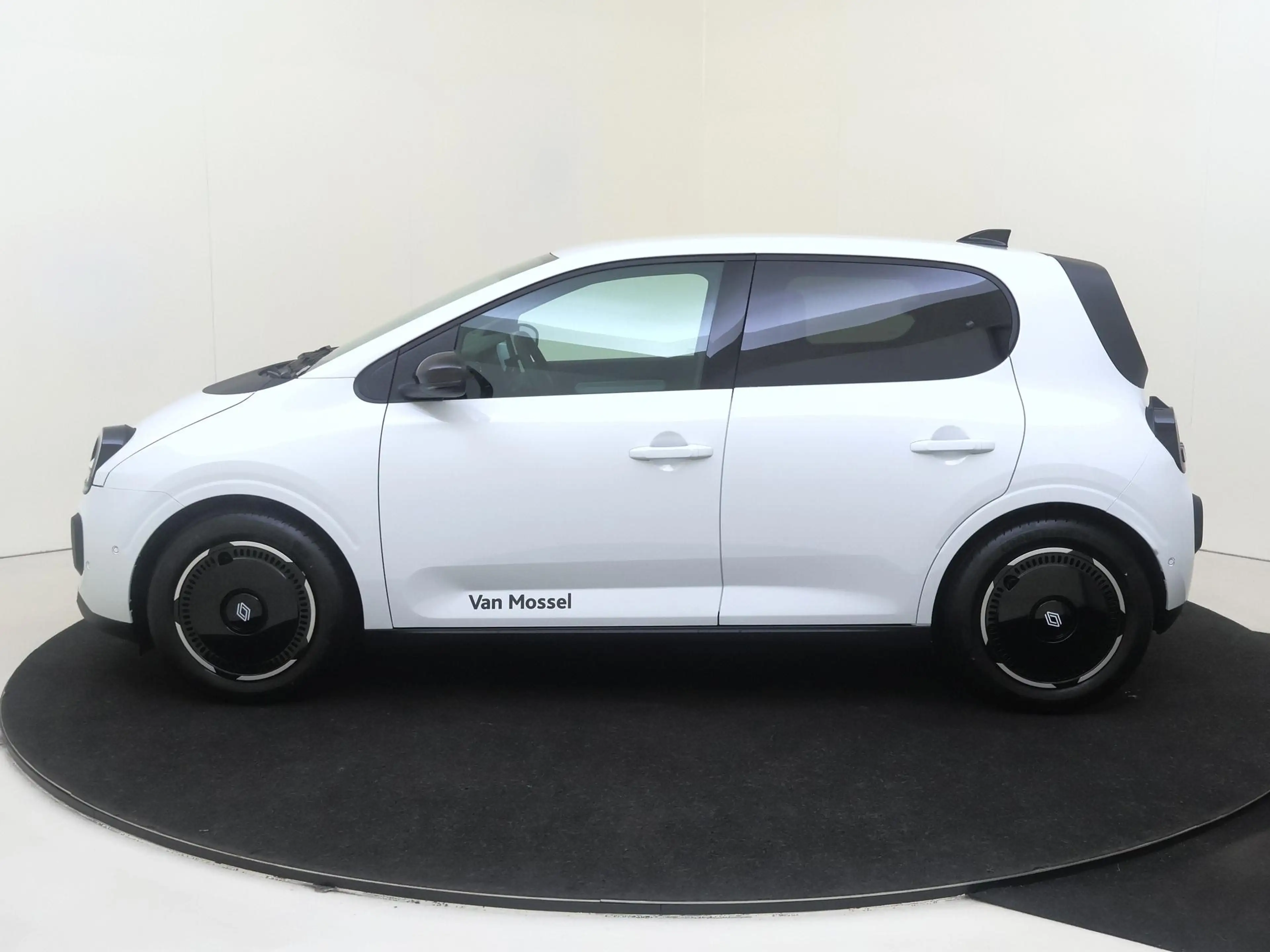 Renault Twingo urban range techno 27.5 kWh Pack Privilege — photo 8