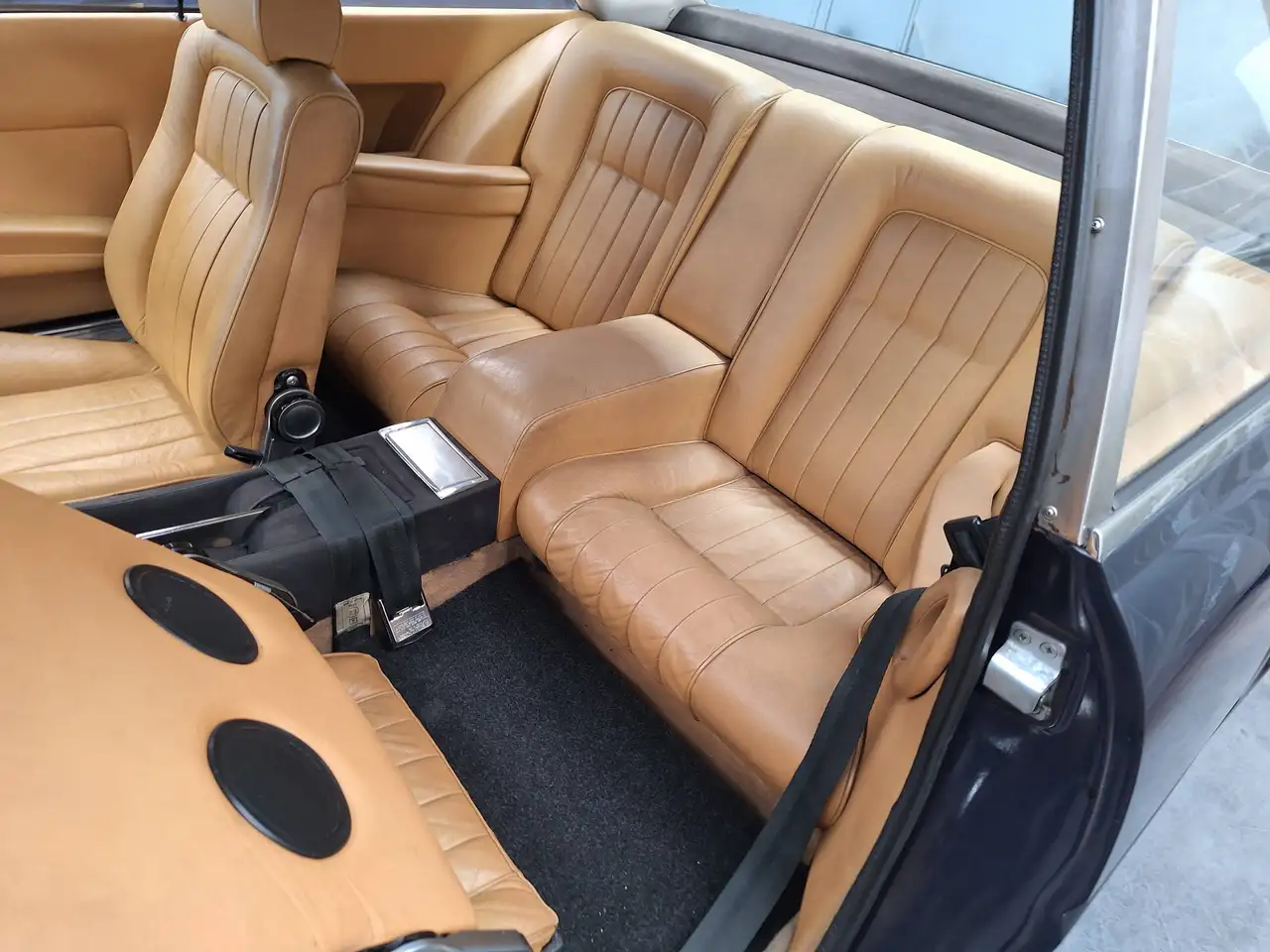 Ferrari 365 GT4 2+2, foto 4