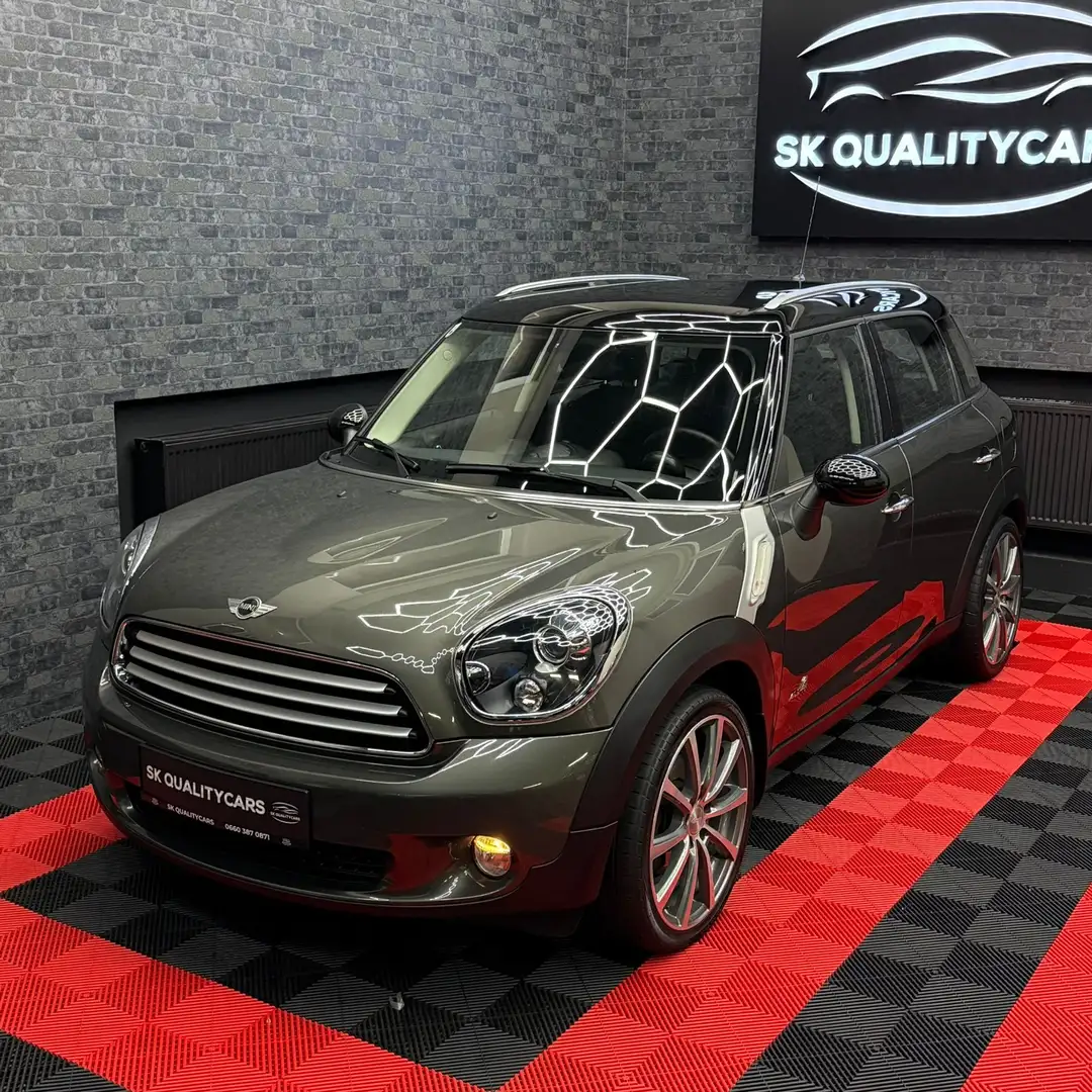 MINI Cooper D All4 Grau - 2