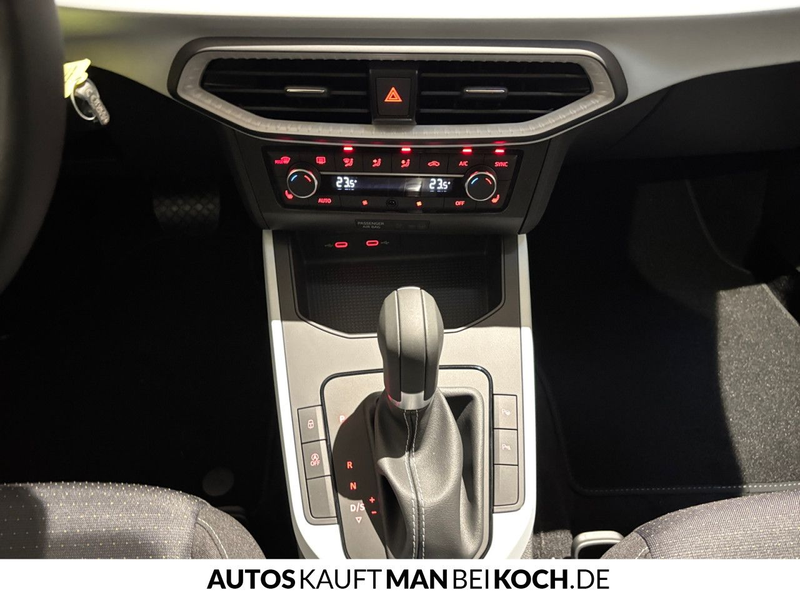 SEAT Arona 1.0 TSI DSG Road Edition NAVI FSE SHZ PDC V+ — photo 11