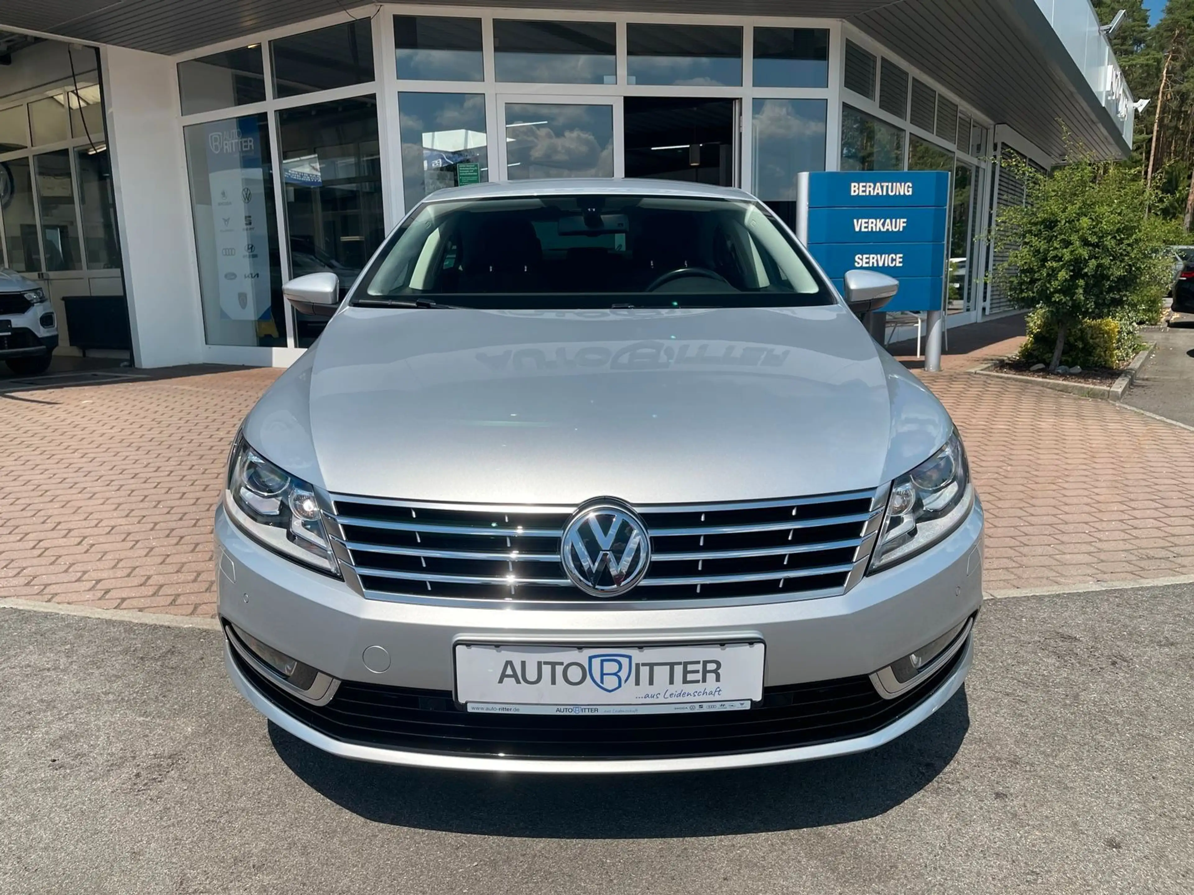 Volkswagen Passat CC Sportsitze+Navi+Bi-Xenon+Sitzheizung — photo 2
