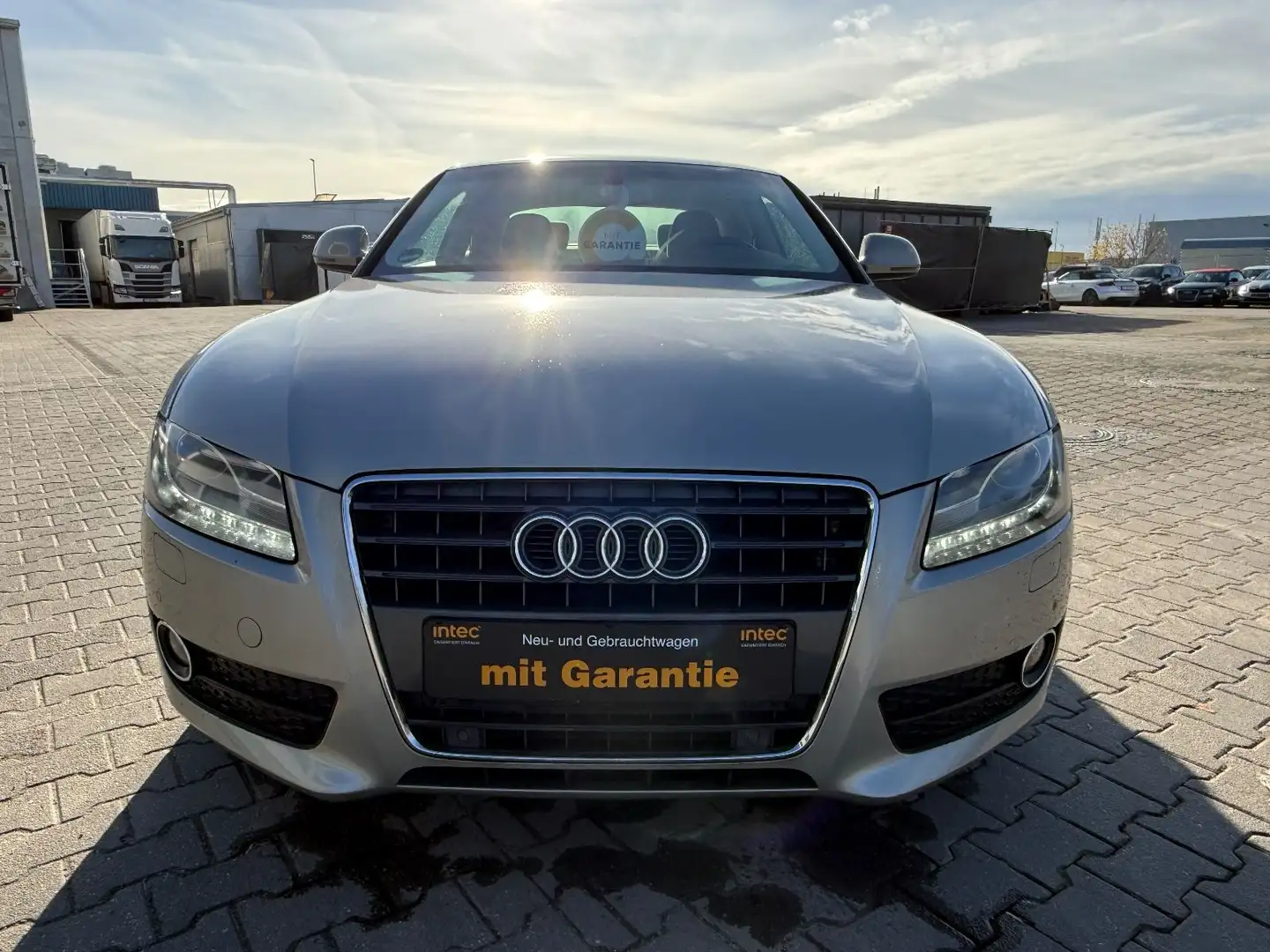 Audi A5 Coupe 2.0 -Neue Steuerkette/ 1 Jahr Garantie! Silber - 1